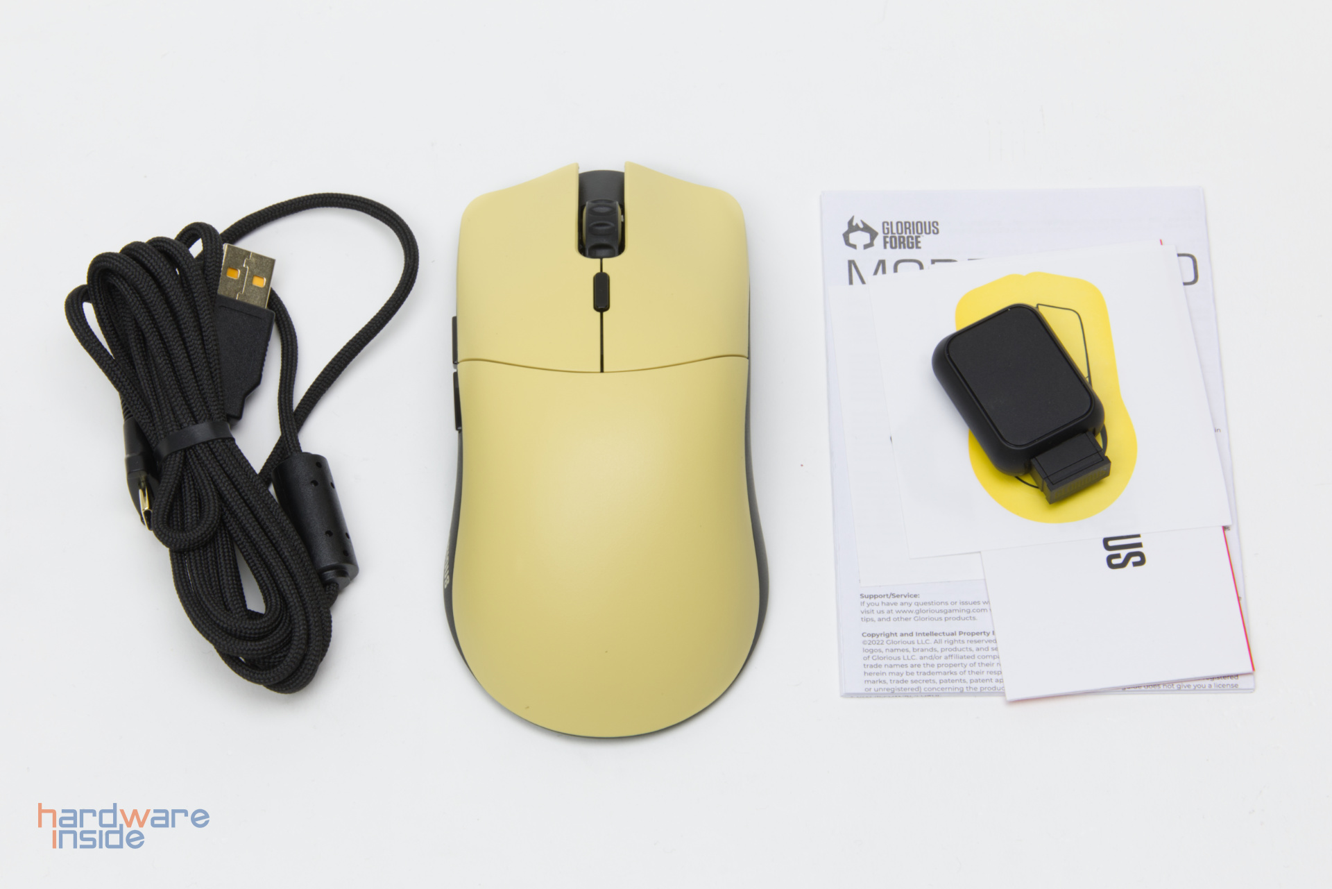 Glorious-Model-O-Pro-Wireless-Golden-Panda-4.jpg