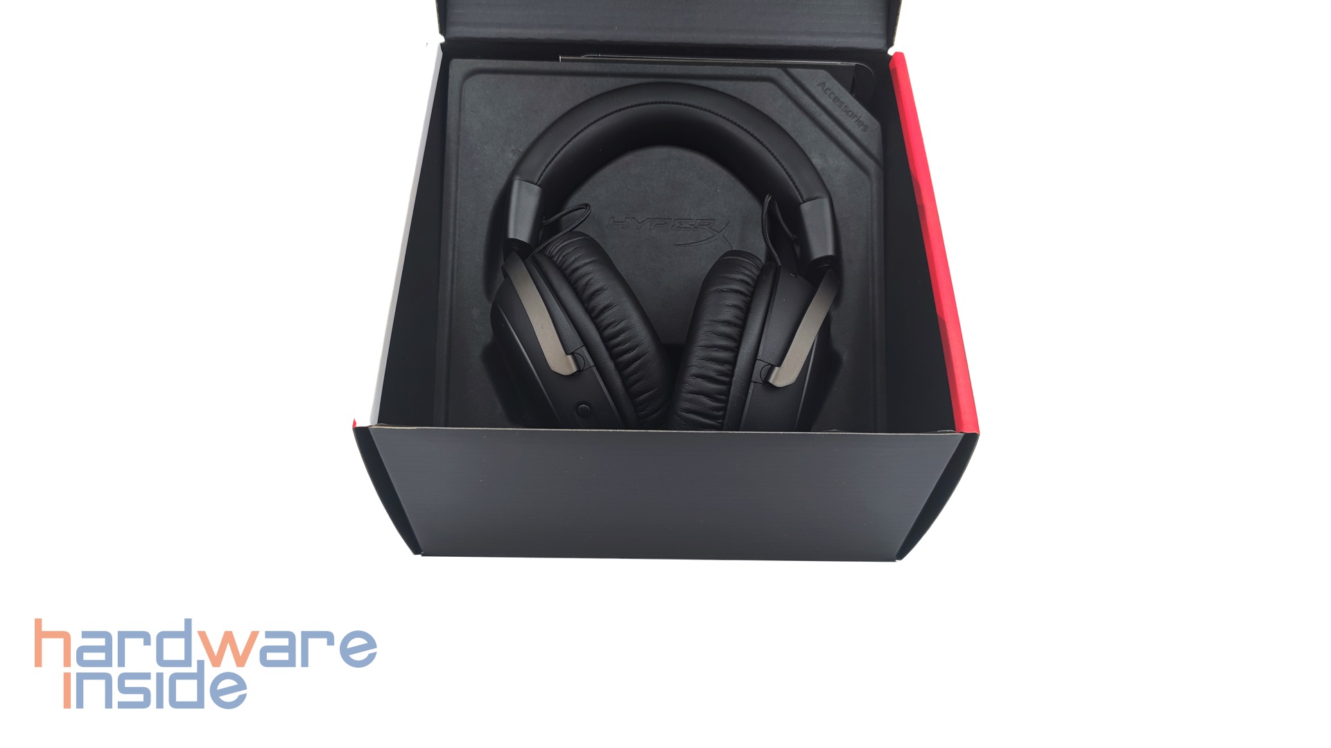 HyperX Cloud III Wireless - 3.jpg