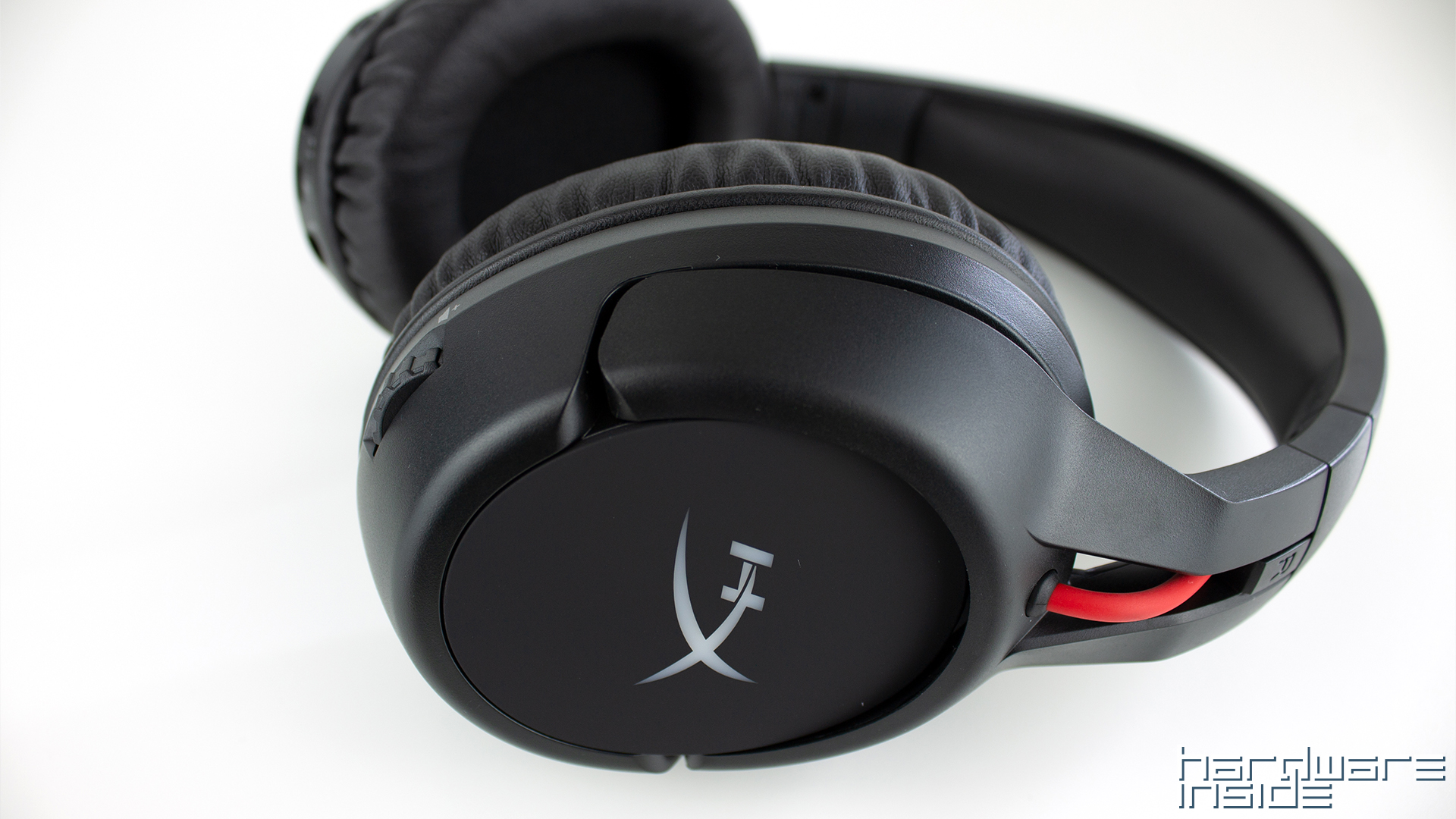 HyperX_CloudFlight_19