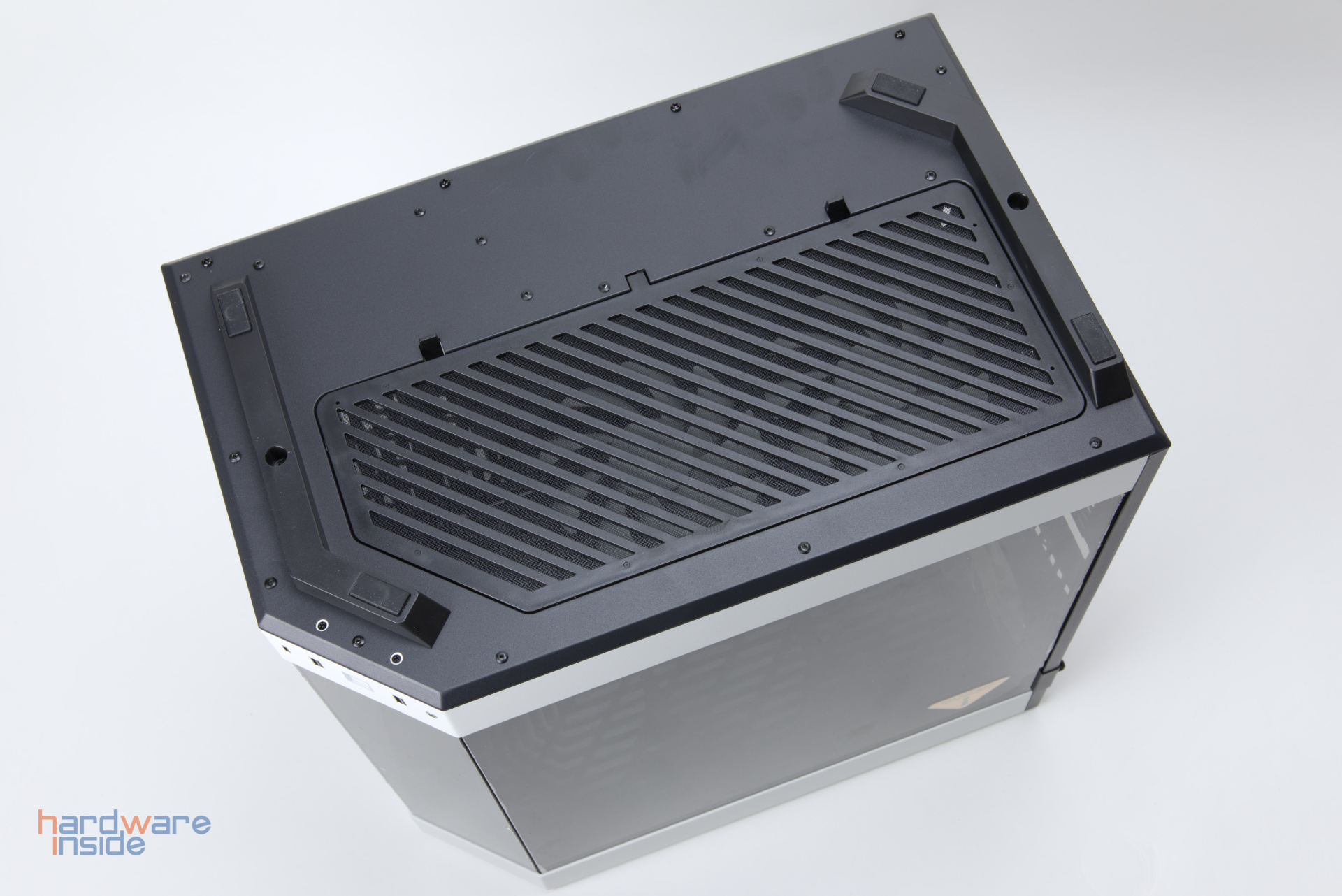 Hyte-Y60-Review-18.jpg