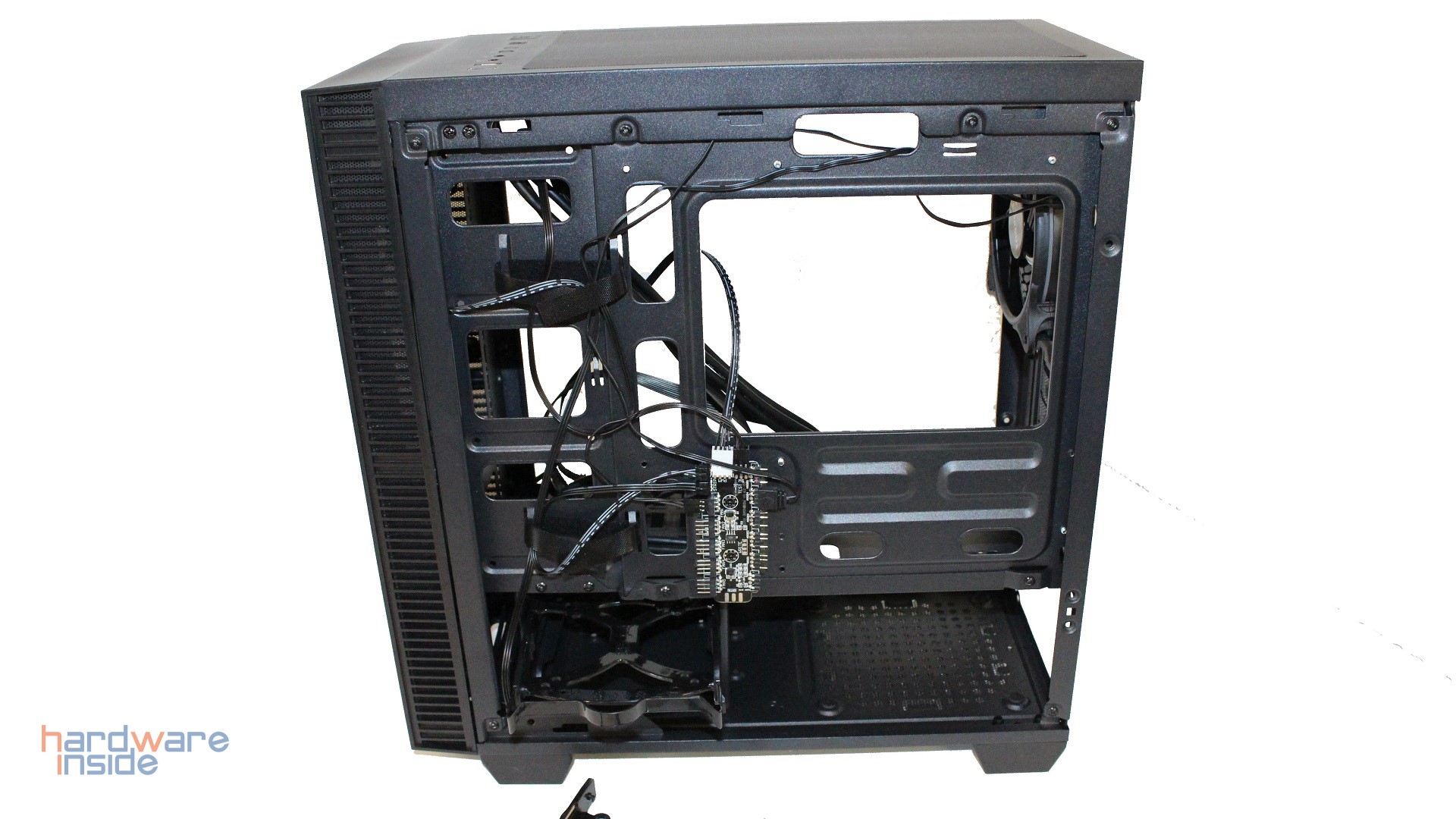 Im Test Inter-Tech X-608 Infinity Micro - 15.jpg