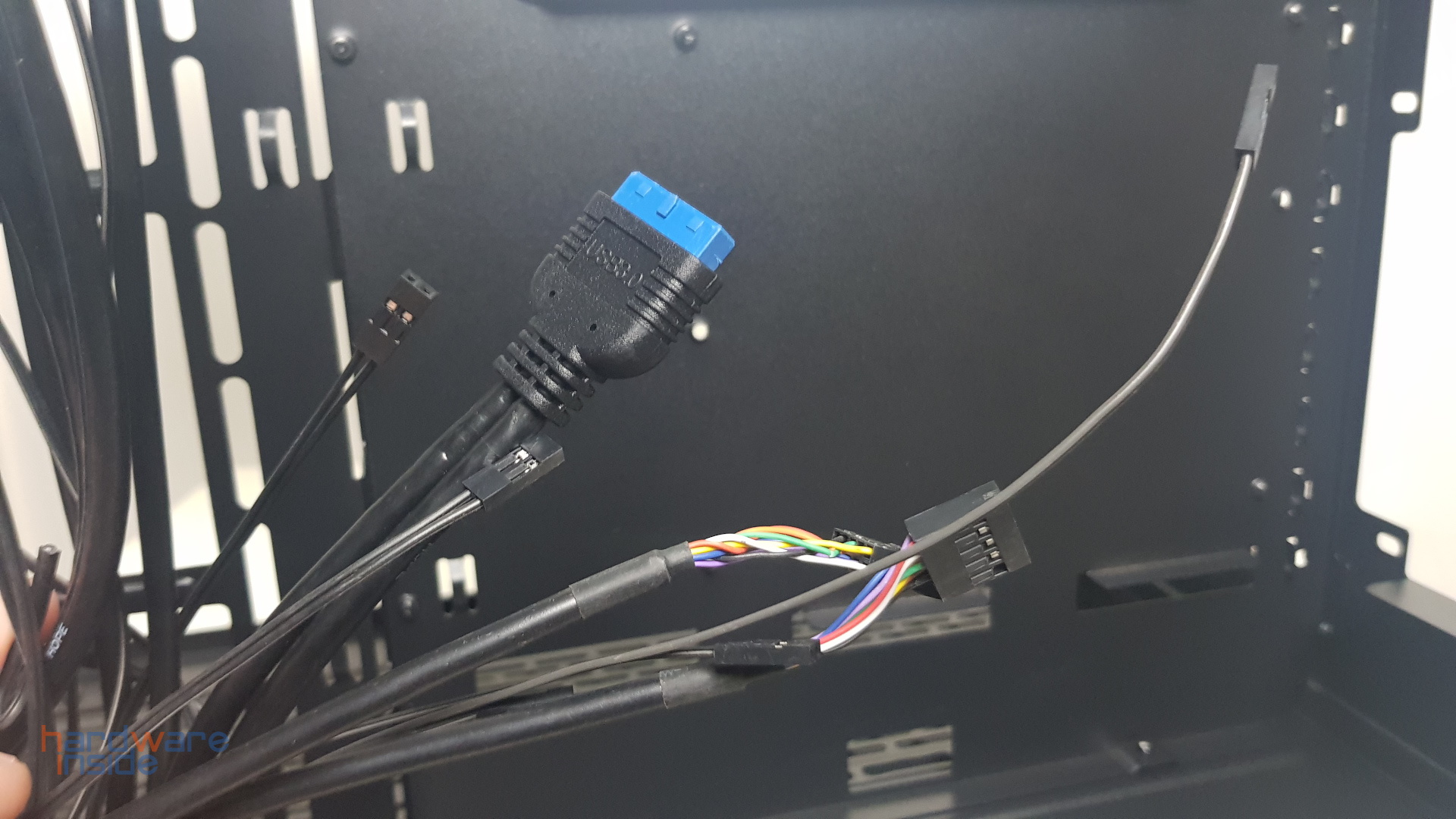 Inter-Tech C701_Anschlüsse.jpg