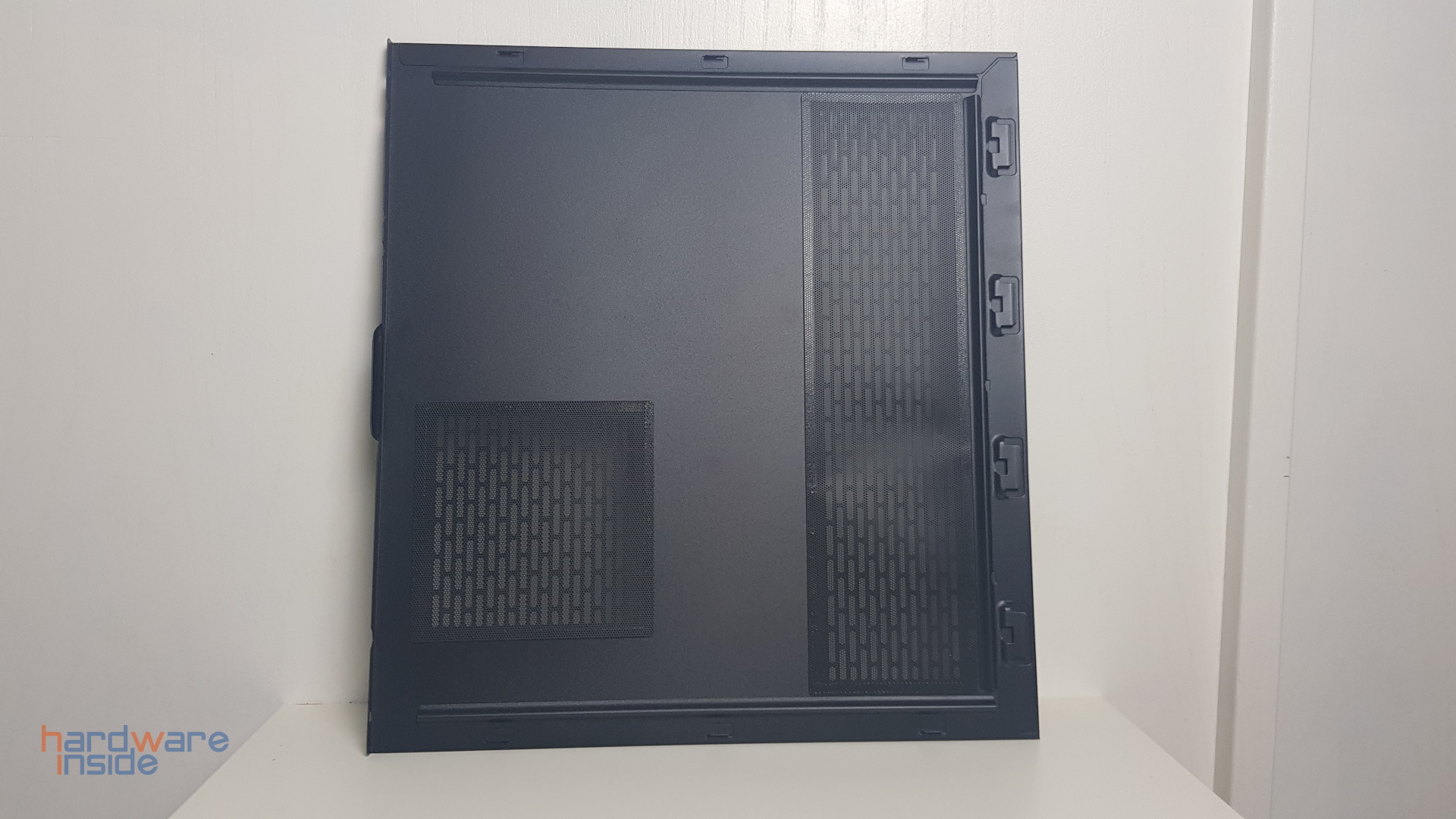 Inter-Tech C701_Seite_rechts_11.jpg