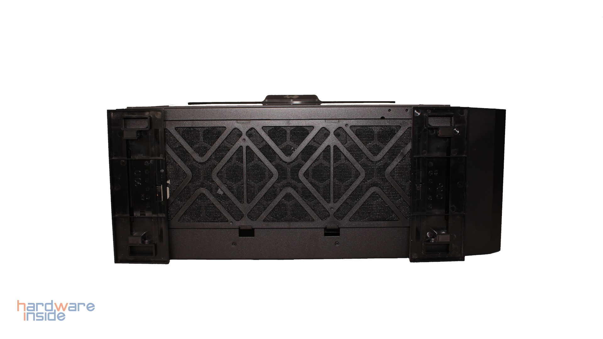 inwin-309-gaming-edition-11.jpg