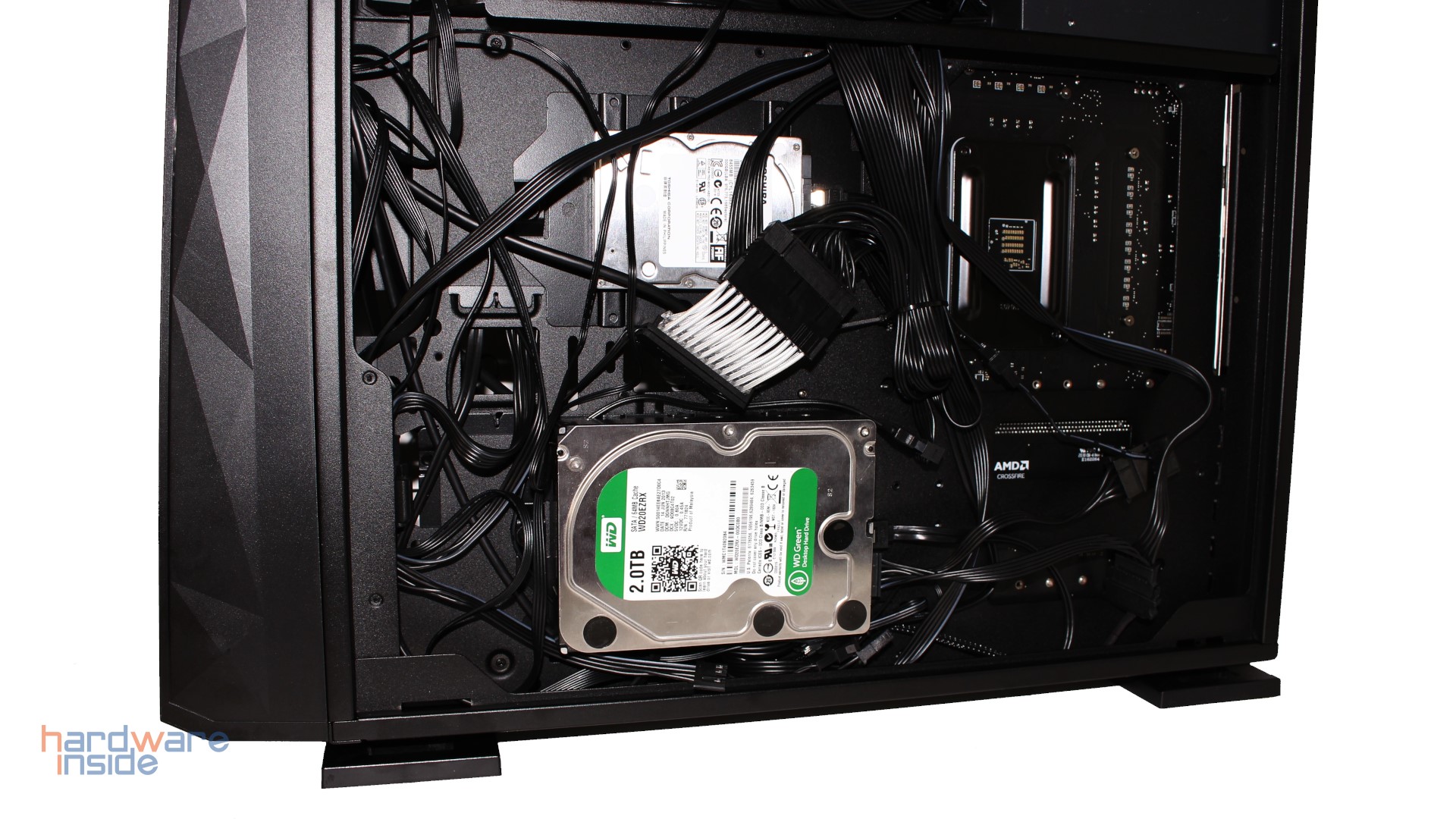 inwin-309-gaming-edition-33.jpg