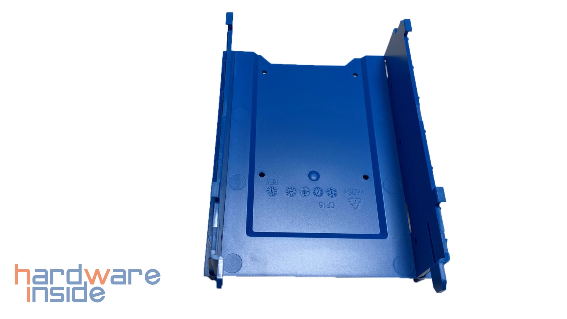 inwin-airforce-hdd-cage.jpg