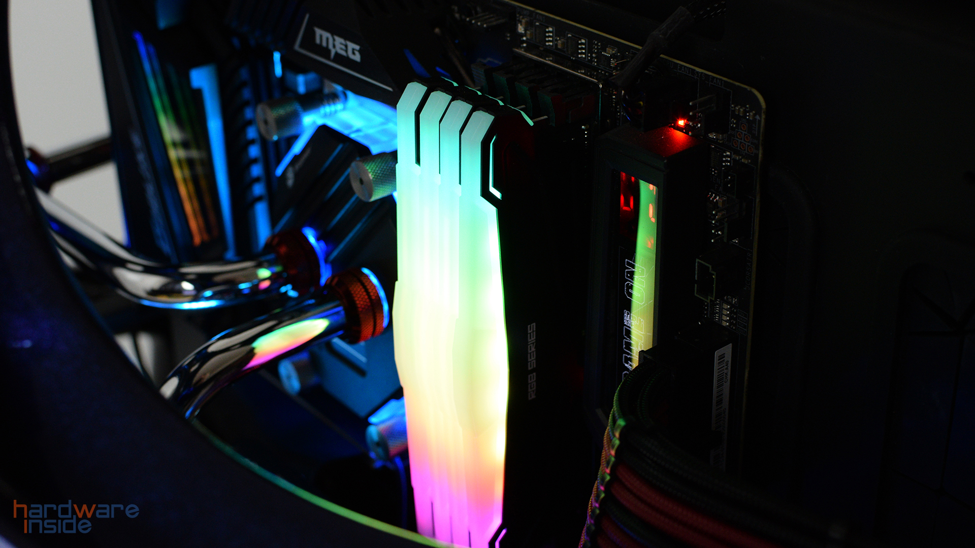 INWIN YONG wassergekühlter Messing-Build mit Bitspower_6408.jpg