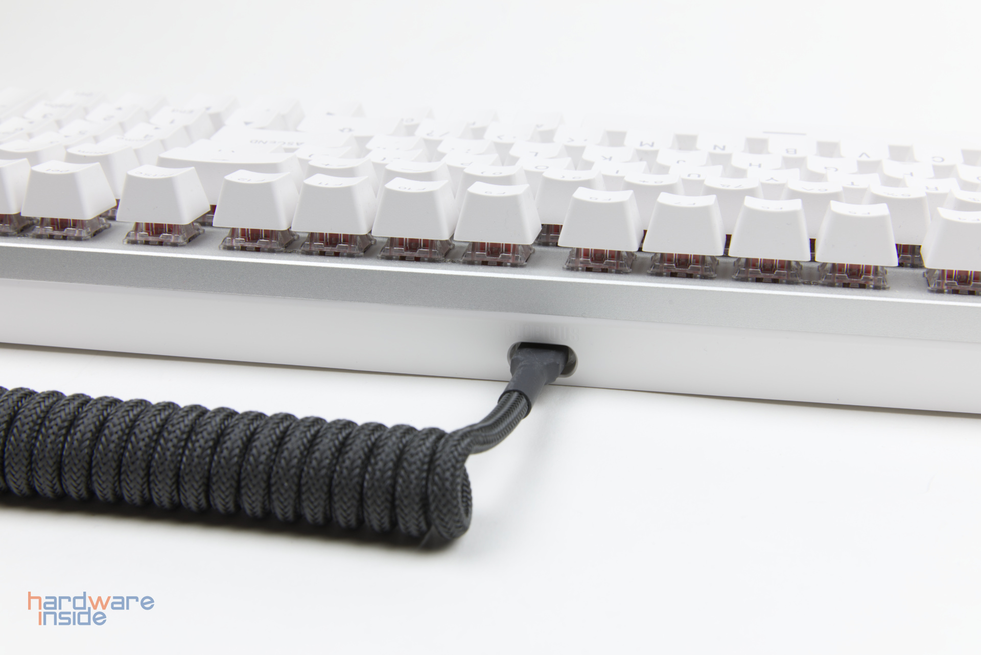 Keebstuff-Kabelmanufaktur-Mechanical-Keyboard-Cables-handcrafted-12.jpg