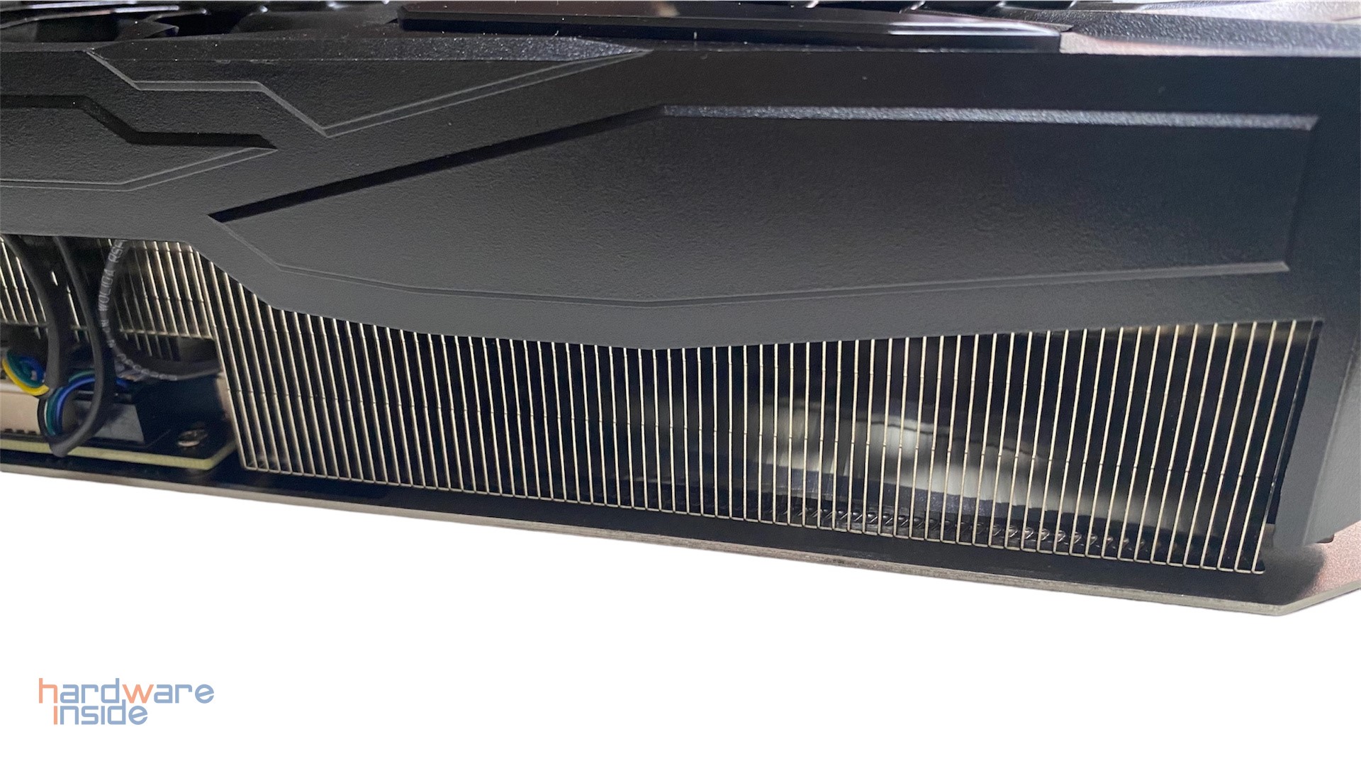 KFA2_Geforce_RTX 4070Ti_SG_10.jpg