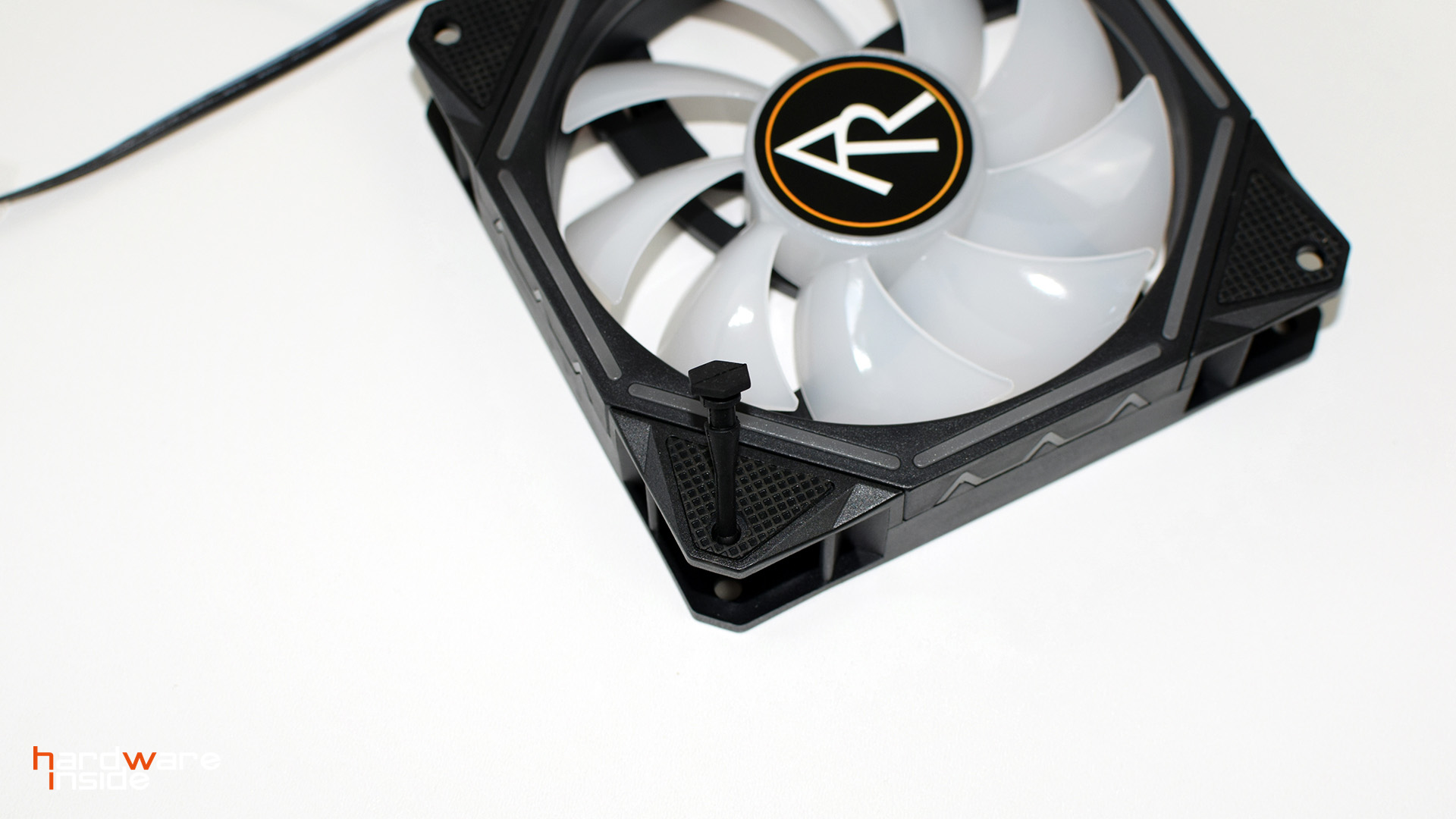LC-Power AiRazor AR-F120RGB Lüfter 08.jpg