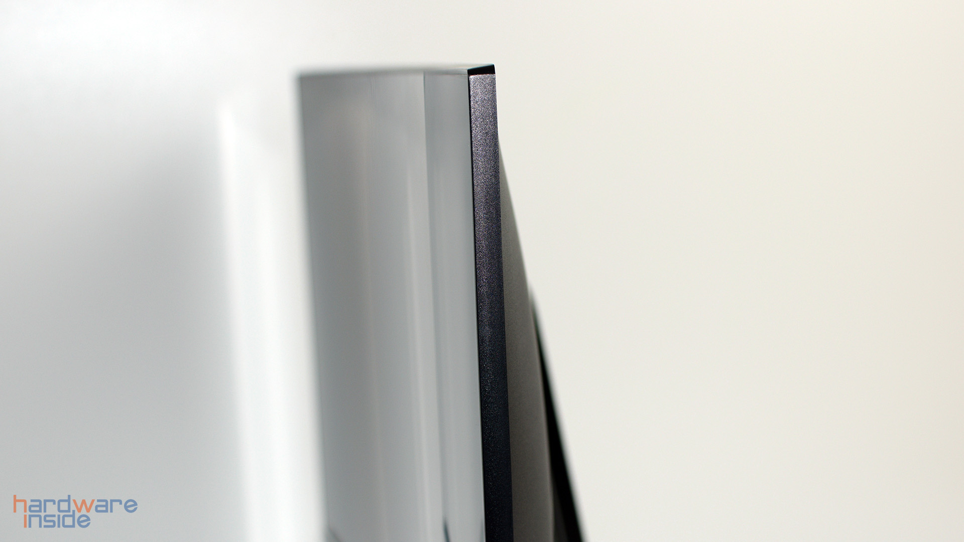 LC-Power LC-M27-FHD-144-C - 27'-Curved-PC-Monitor 25.jpg