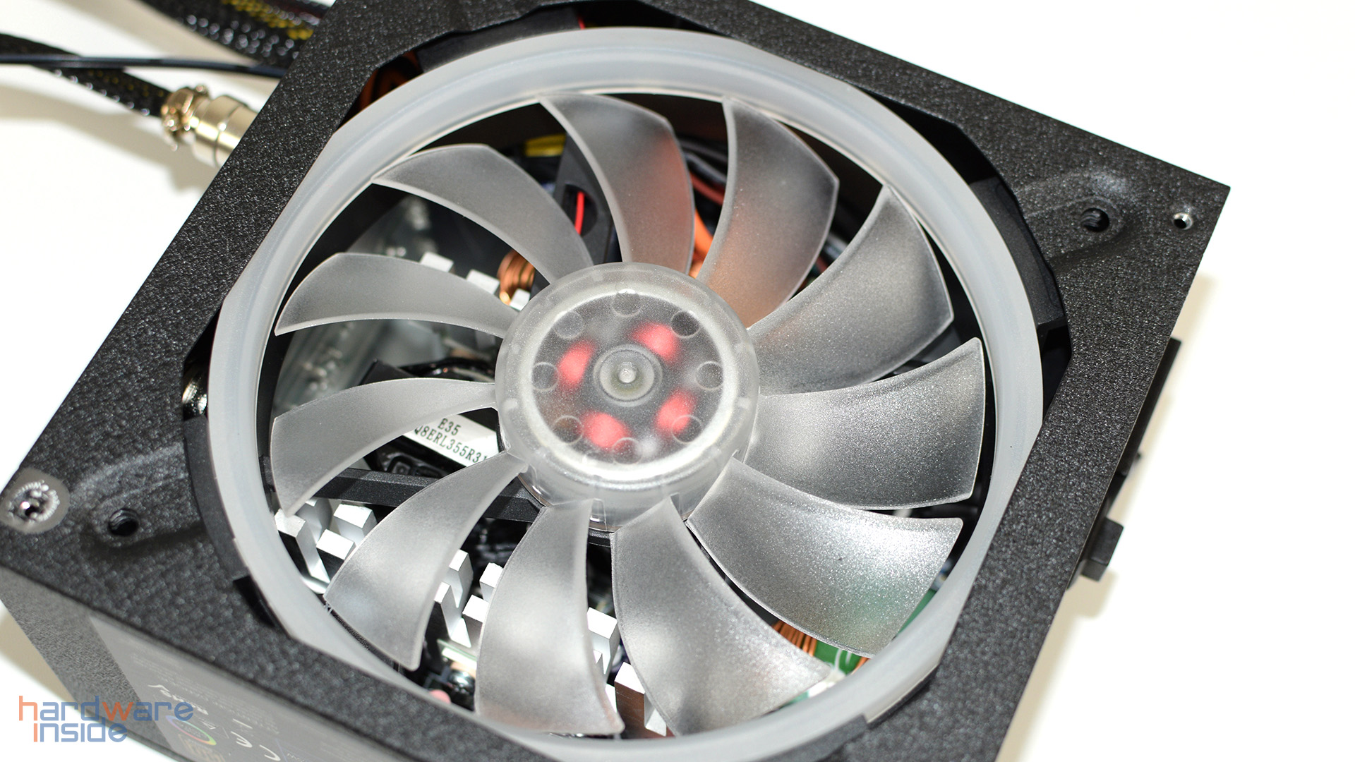 LC-Power Metatron Prophecy RGB LC8750R  (19).jpg