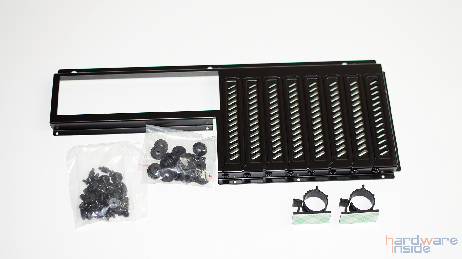 Lian Li T70 test Bench 05.jpg