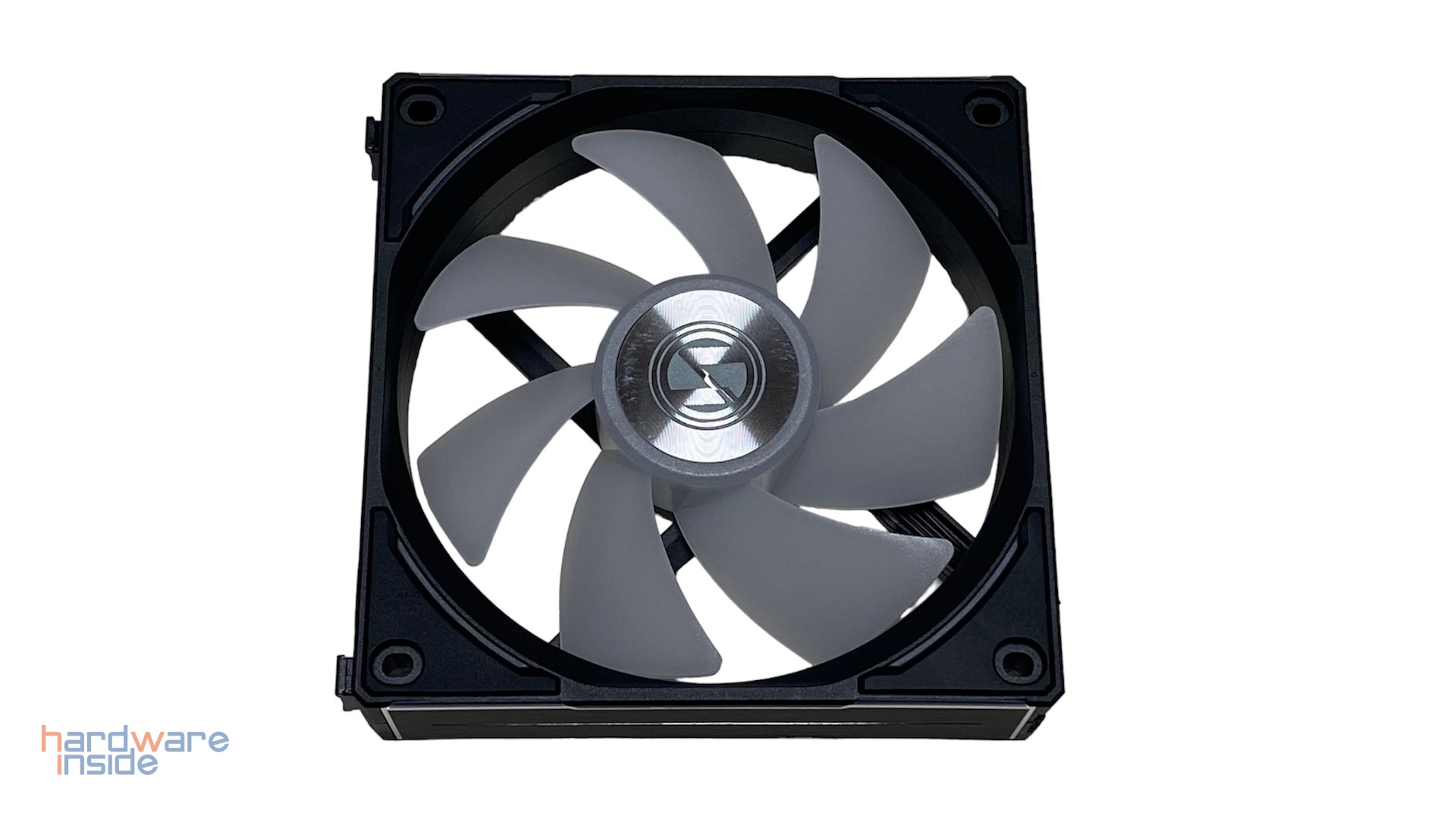 LIAN LI UNI FAN AL120 V2_4.jpg