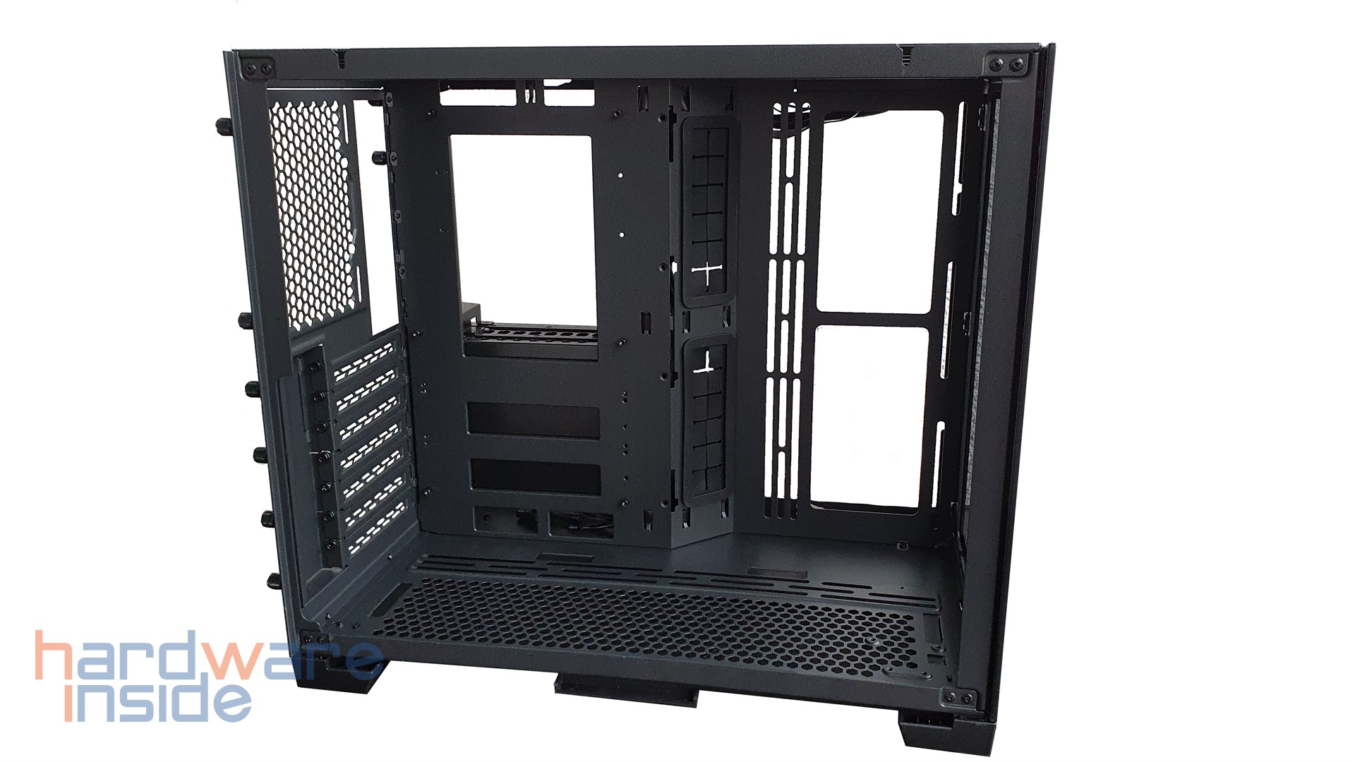LIANLI_O11_DYNAMIC_MINI_6.jpg