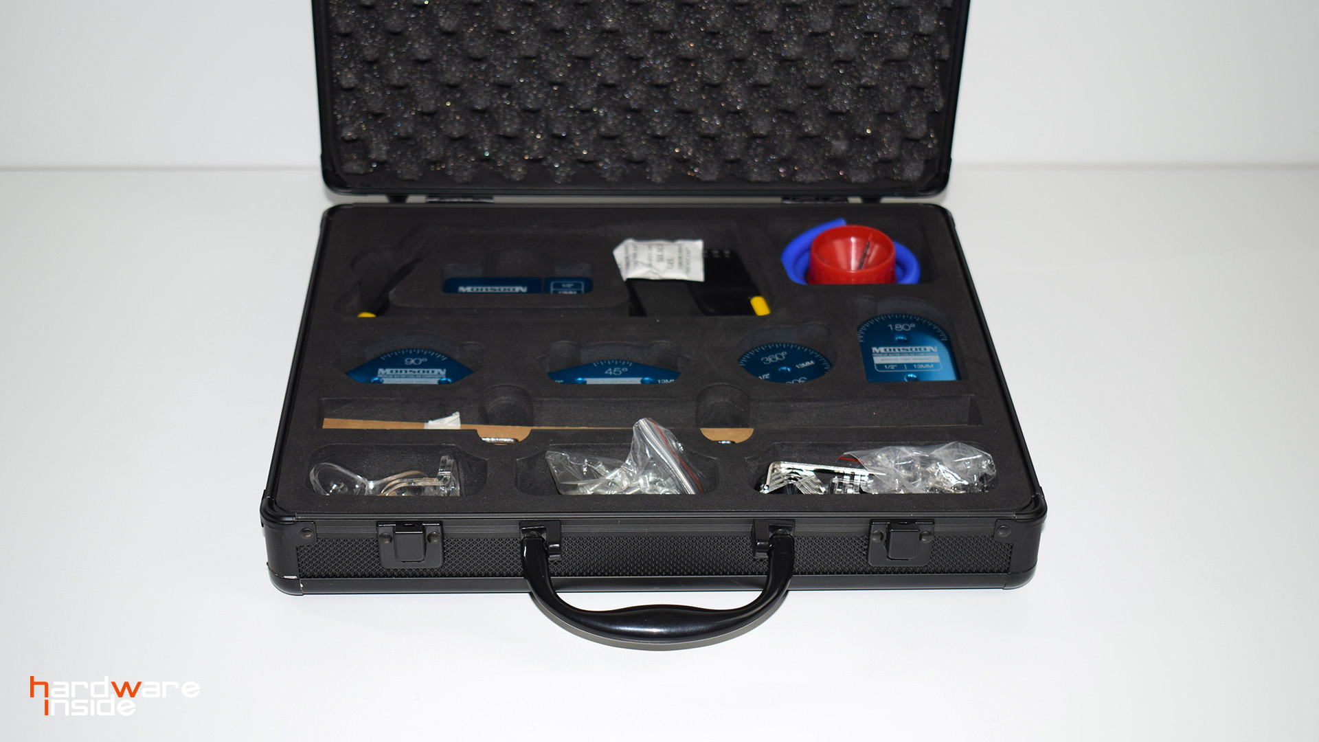 Monsoon Hardline Pro Bendingkit 03.jpg