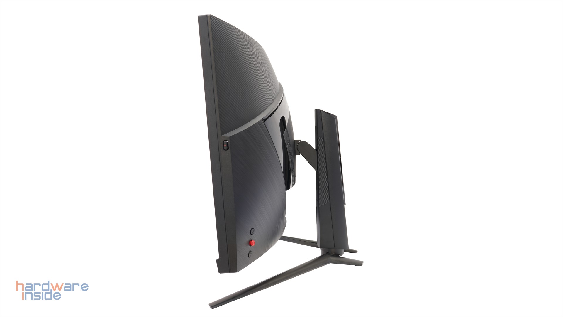 msi-mpg-artymis-323cqr-rechts.JPG