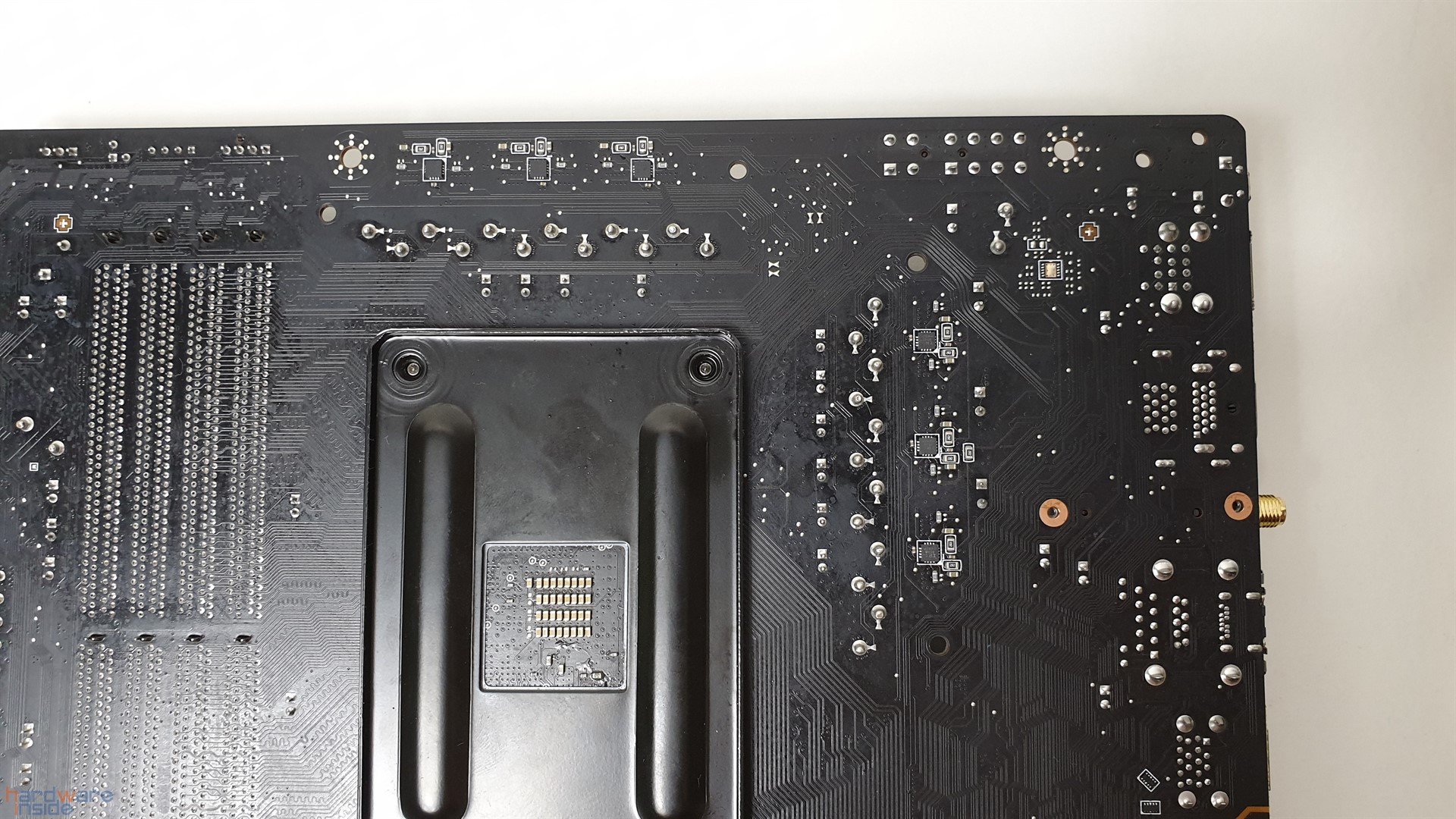 MSI MPG X570 GAMING PRO CARBON WIFI Doppler.jpg