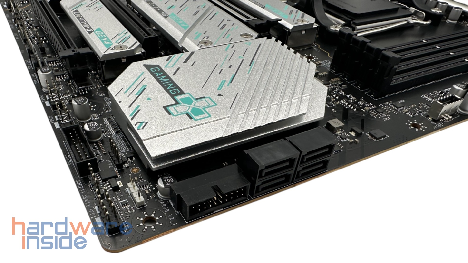 MSI X670E Gaming Plus Wifi - 18.jpg