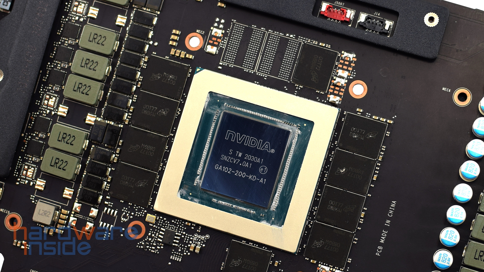 MSI_NVIDIA_RTX_3080_GAMING_TRIO_X_14.jpg