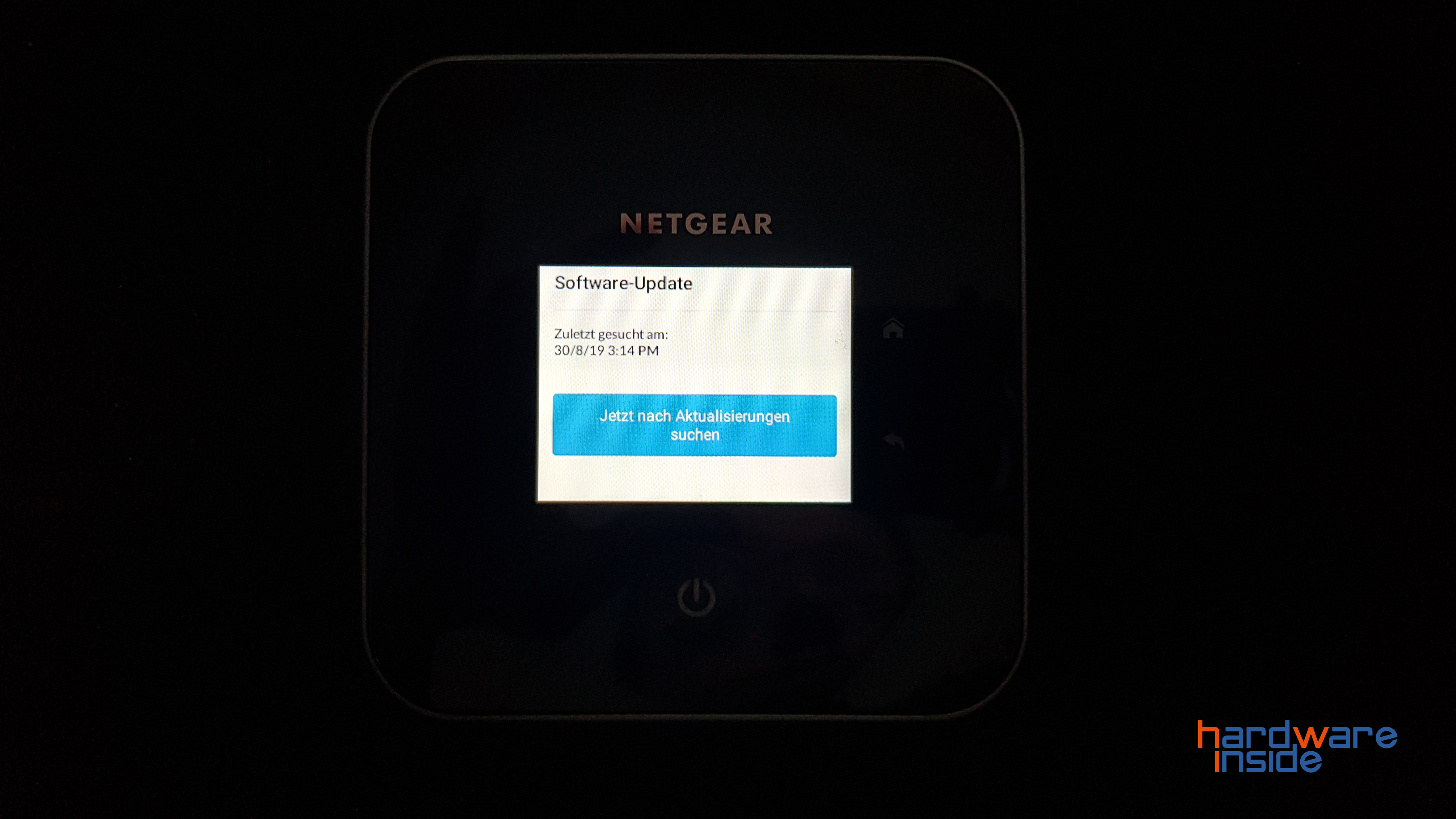 netgear_nighthawk_display_04.jpg