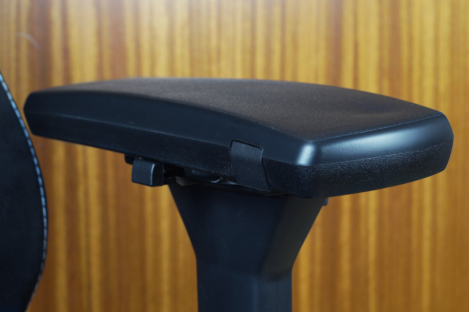 Noblechairs HERO (14)