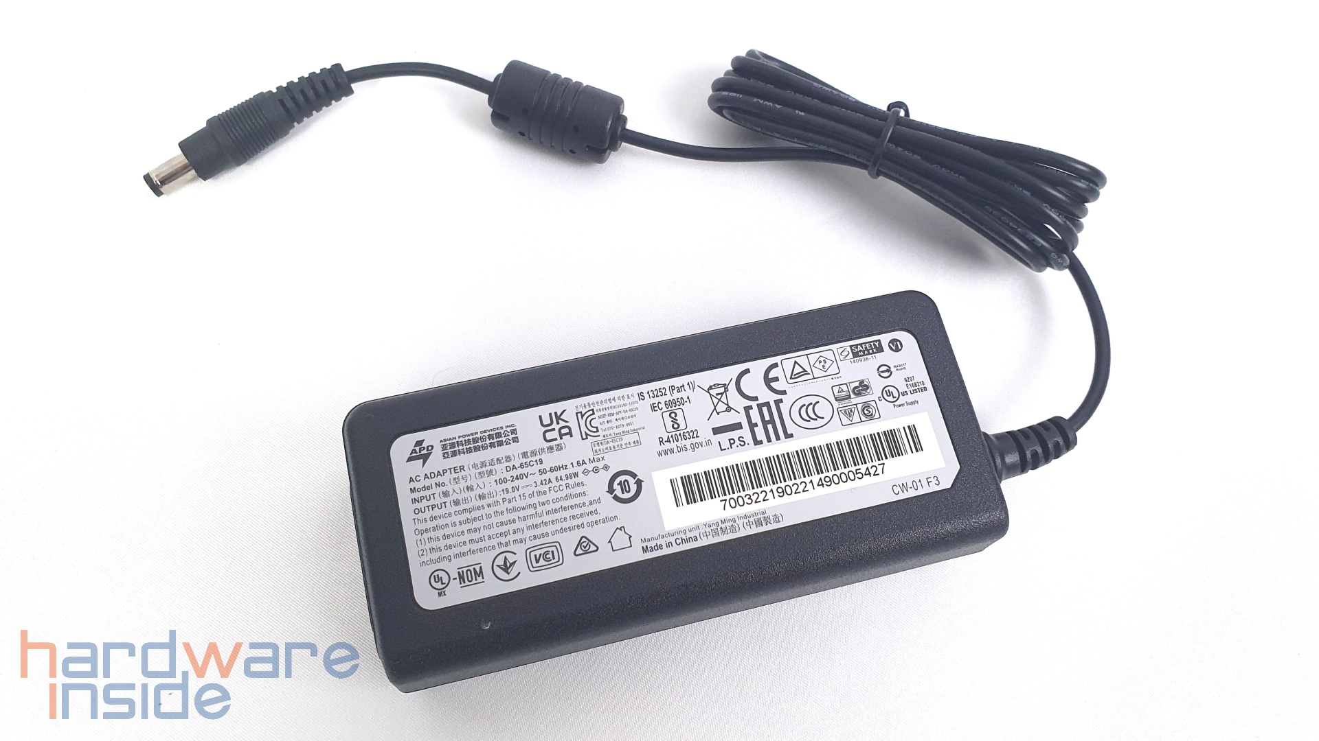 nzxt-canvas-27q-power-adapter.jpg