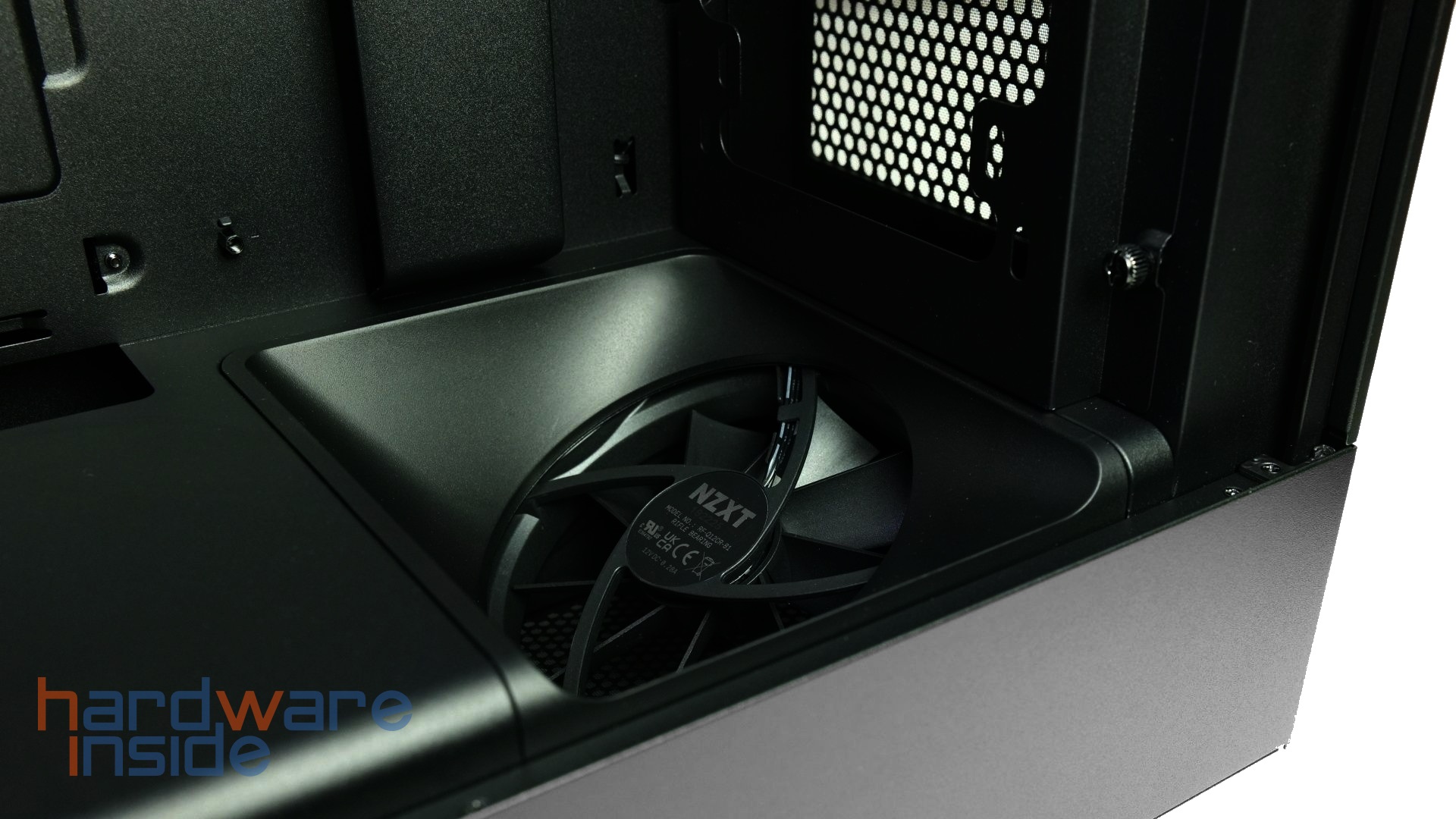 NZXT H5 Flow - 12.jpg