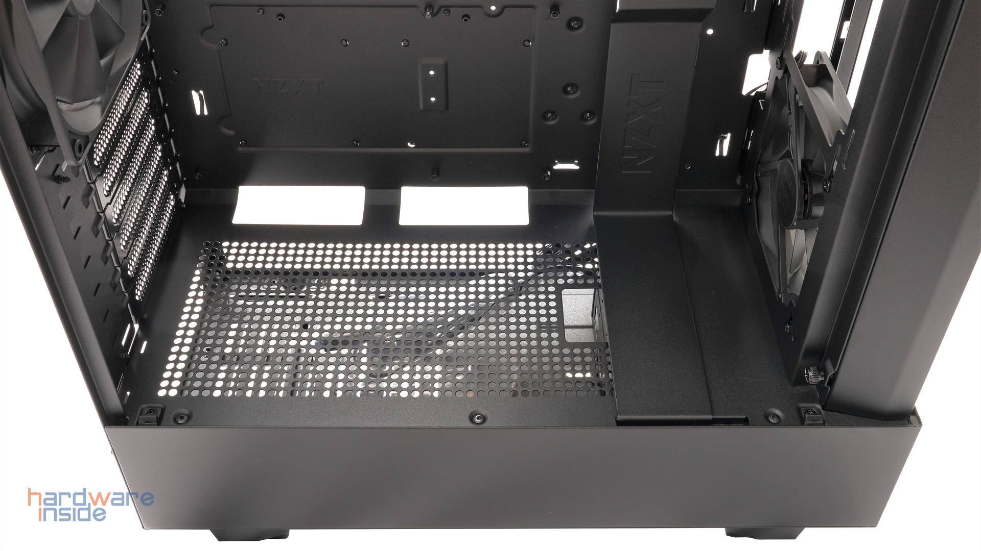 nzxt-h510-flow-innen-boden.JPG