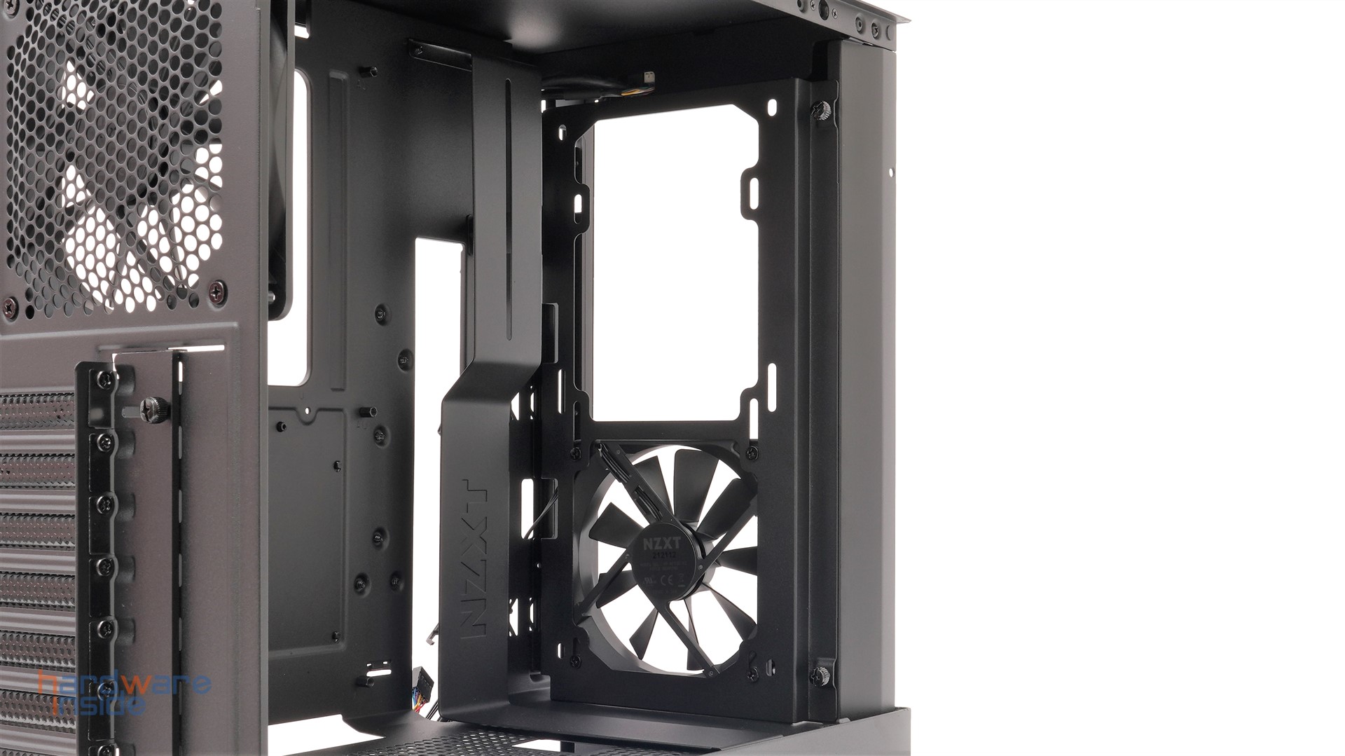 nzxt-h510-flow-innen-detail-2.JPG