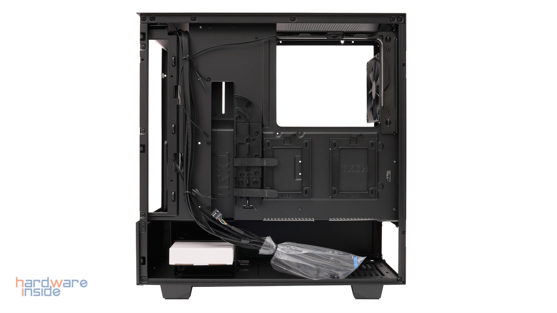 nzxt-h510-flow-innen-rechts.JPG