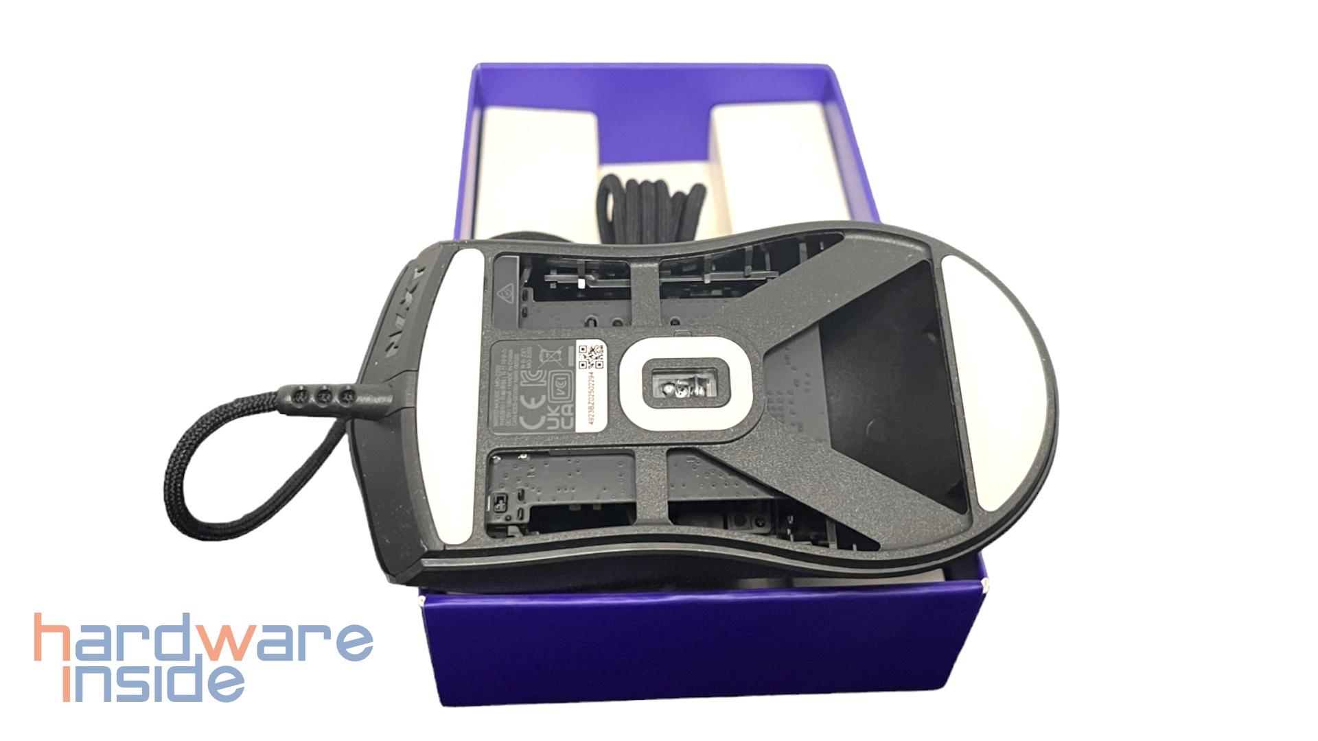 NZXT LIFT 2 SYMM - 4.jpg