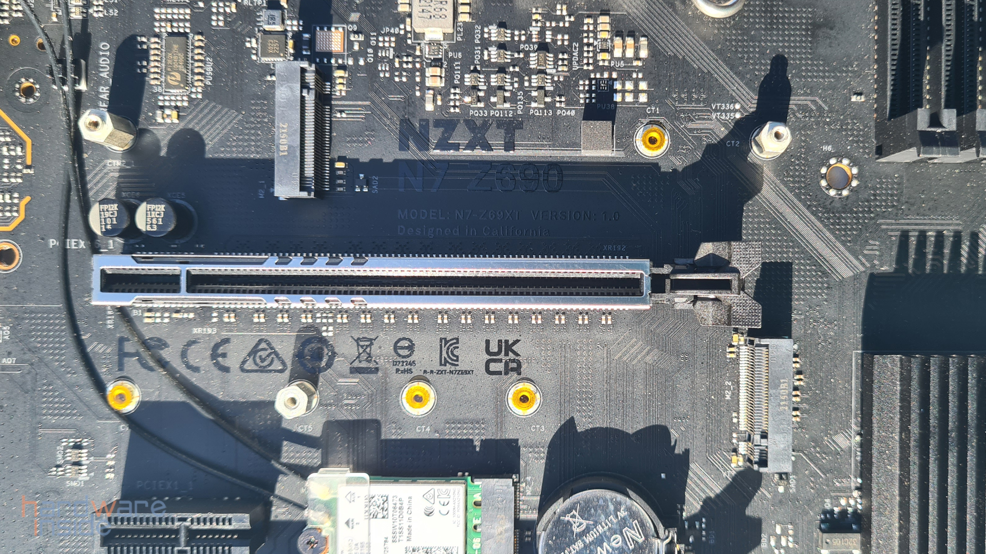 nzxt n7 z690_12.jpg