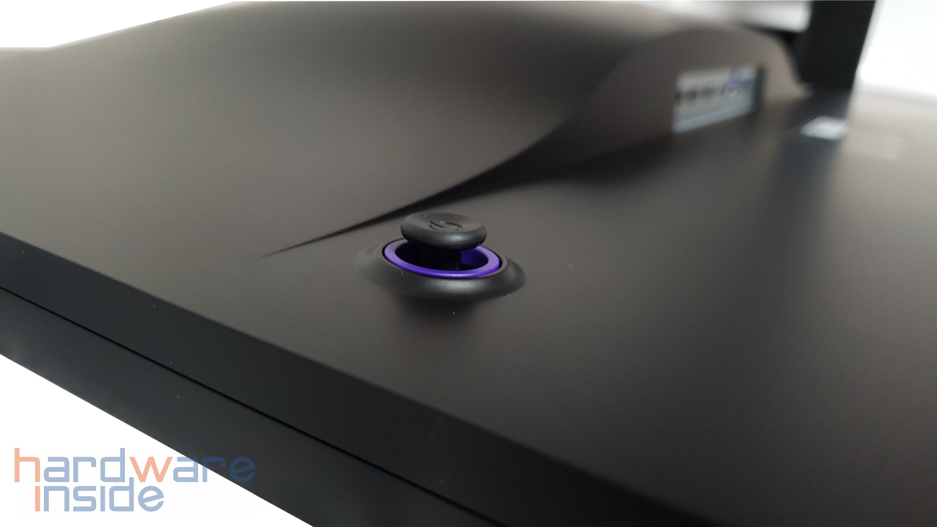 nzxt_canvas_fhd_27f_joystick.jpg