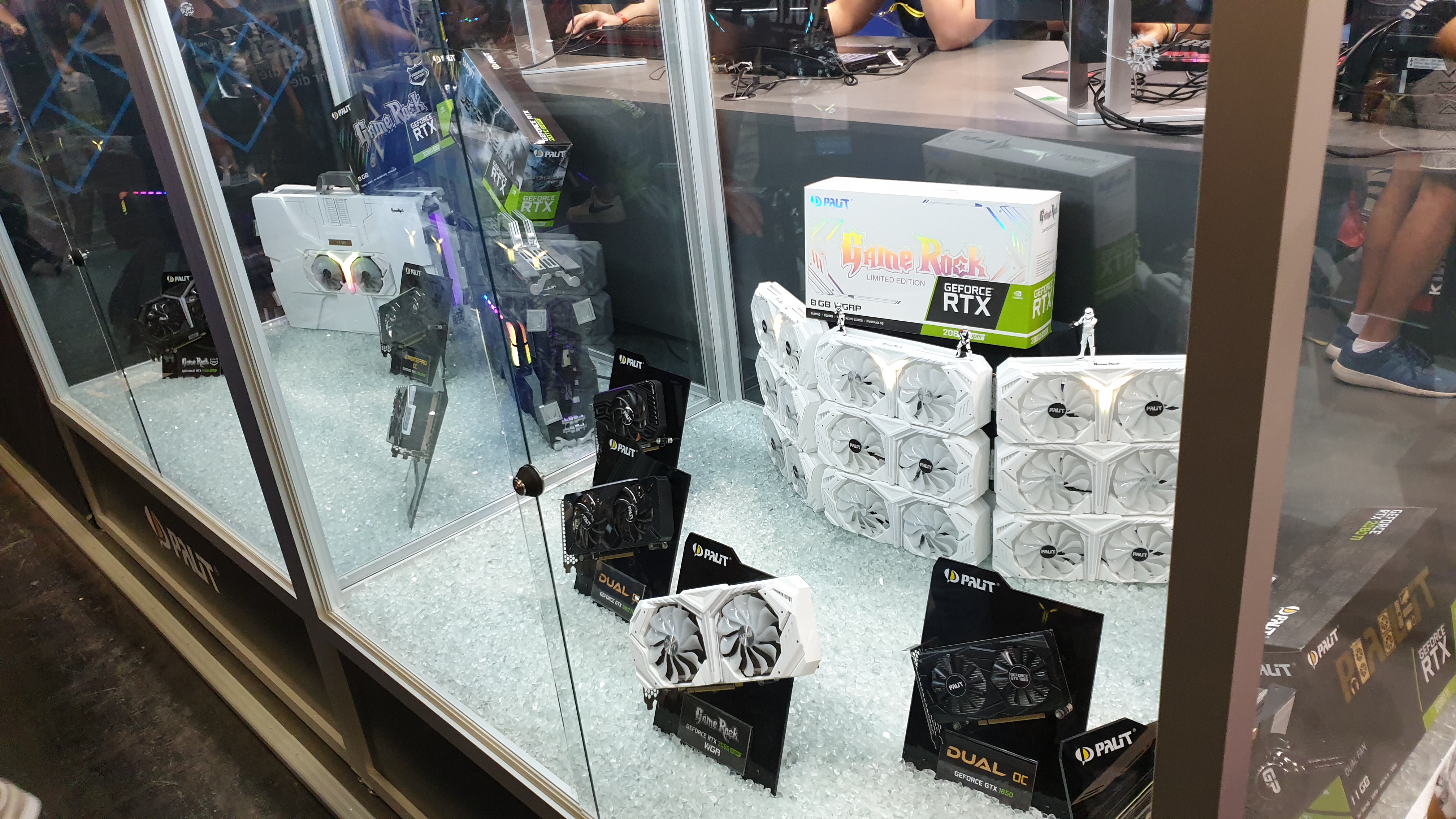 Palit Ausstellung.jpg