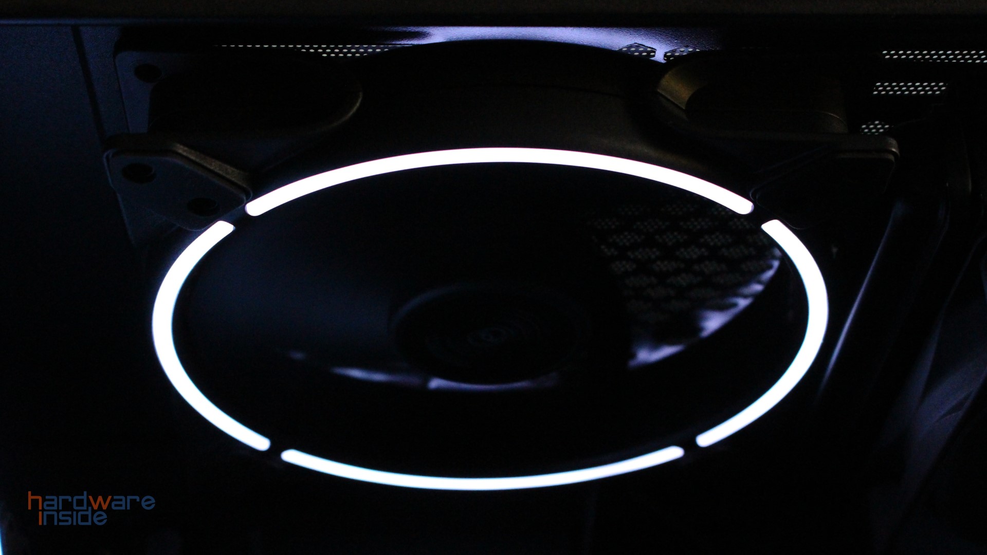 pc-cooler-corona-max-140-14.jpg