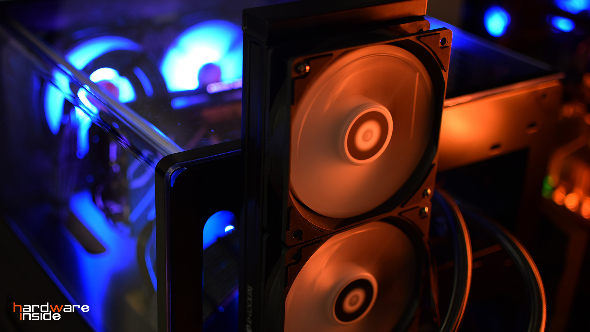 PC-T70X ATX Test Bench RGB 1