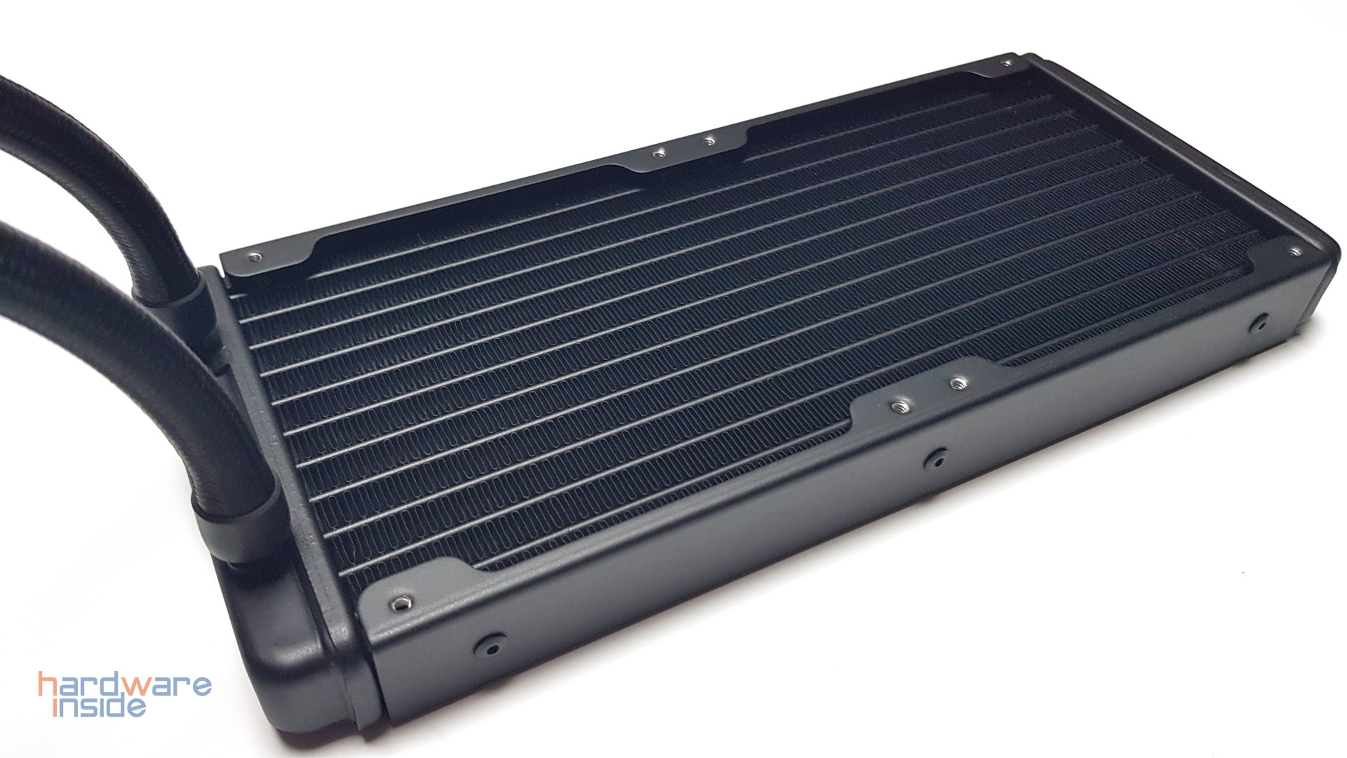 Phanteks Glacier One 240 MP - 14.jpg