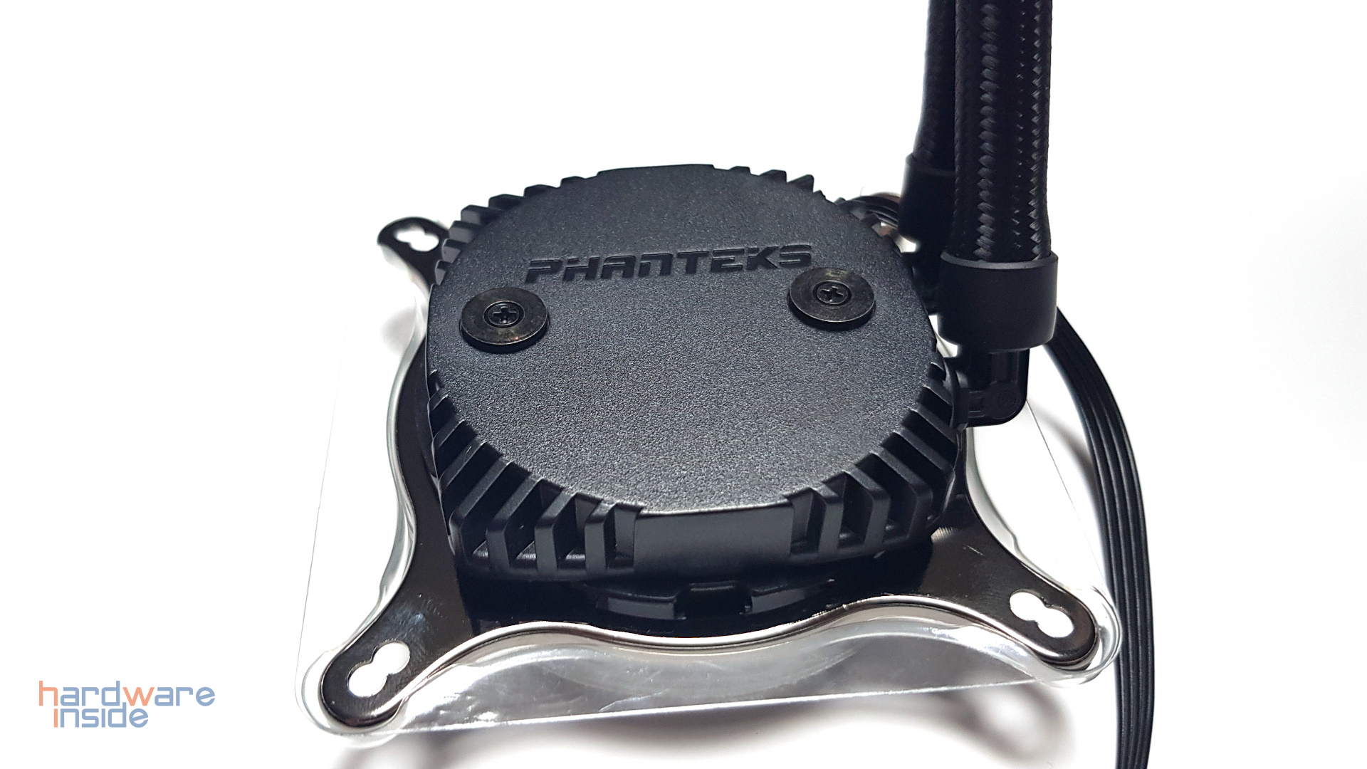 Phanteks Glacier One 240 MP - 7.jpg