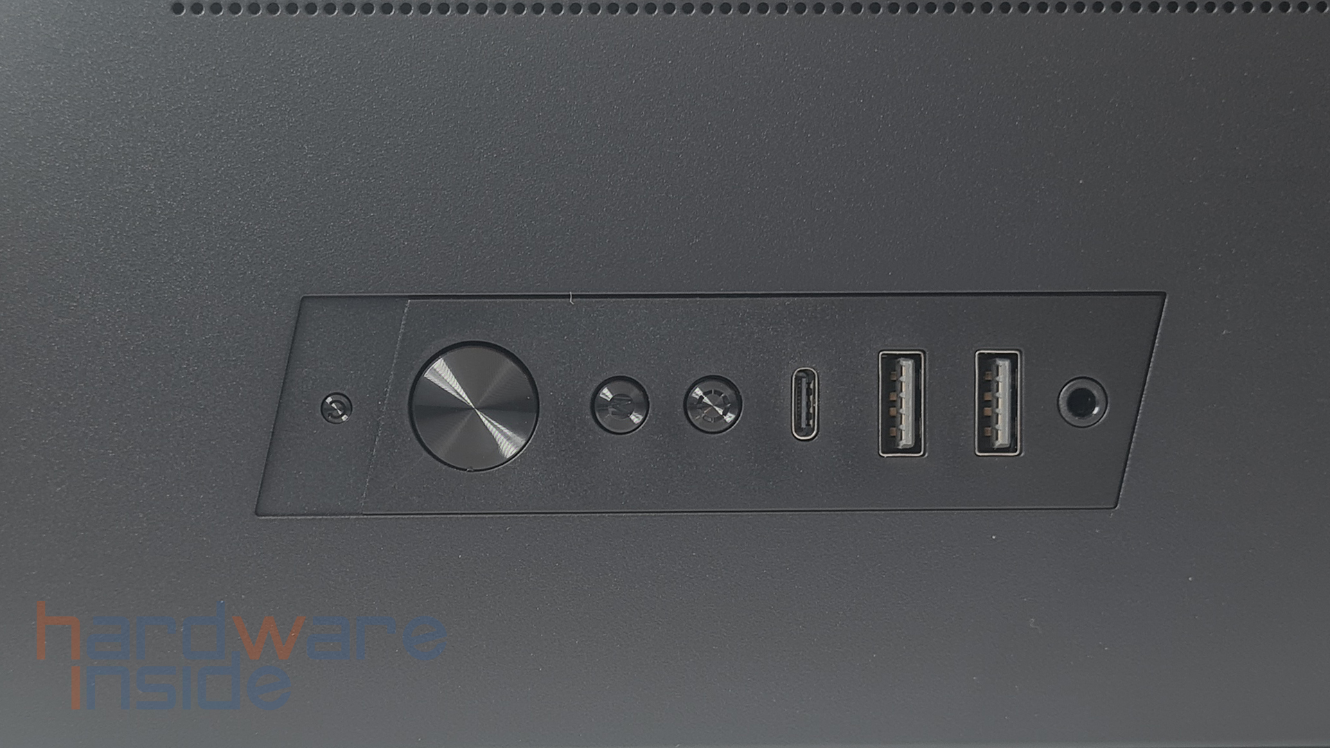 phanteks nv5_19.jpg