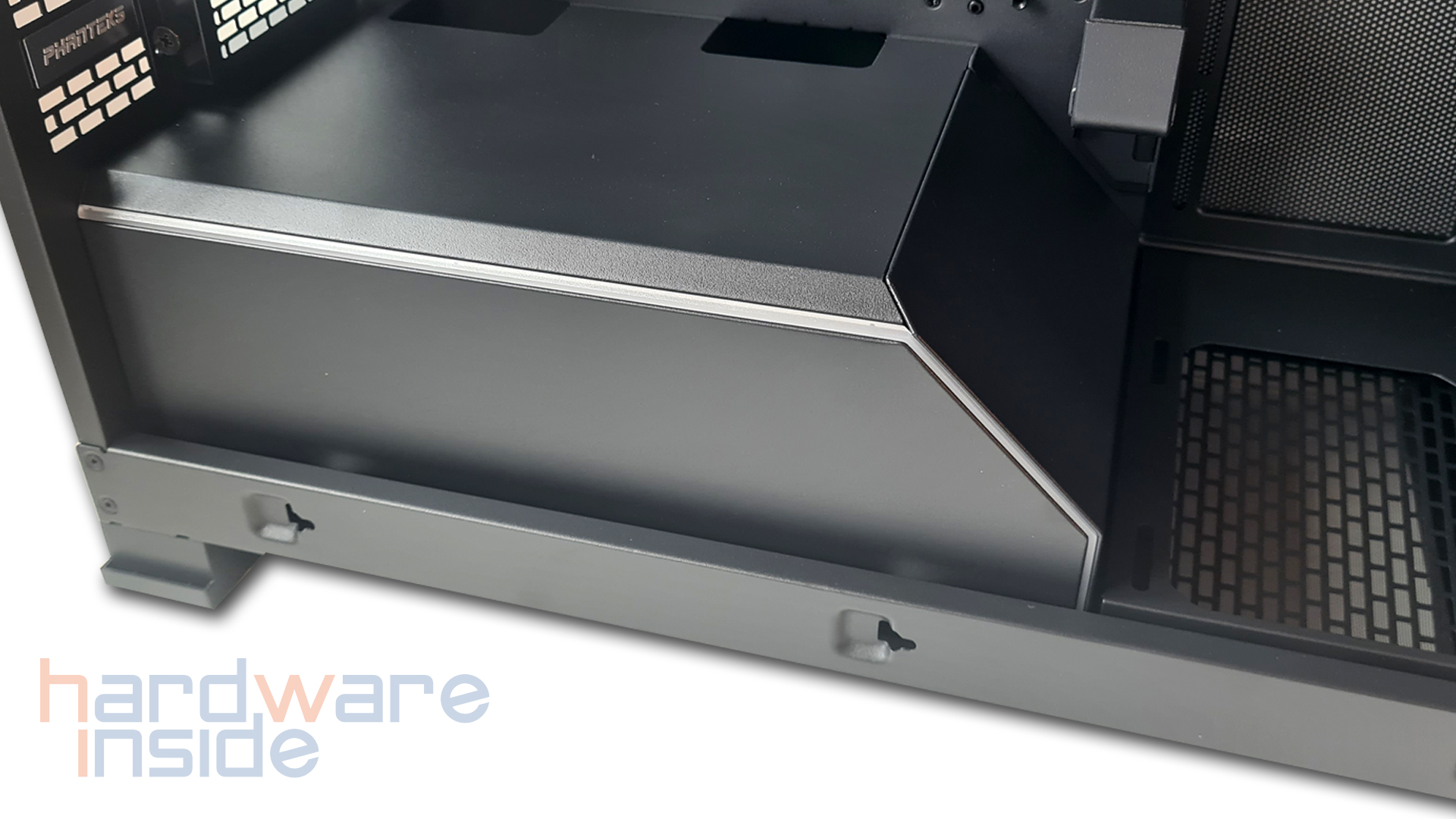 phanteks nv5_27.jpg