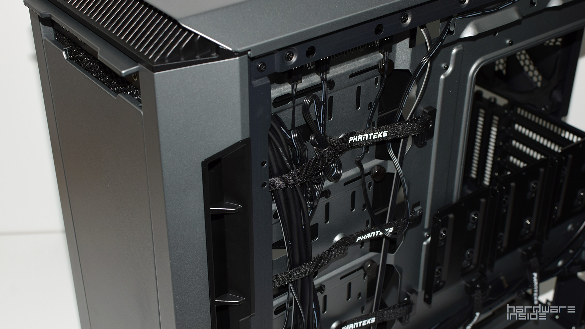 Phanteks P600s 12