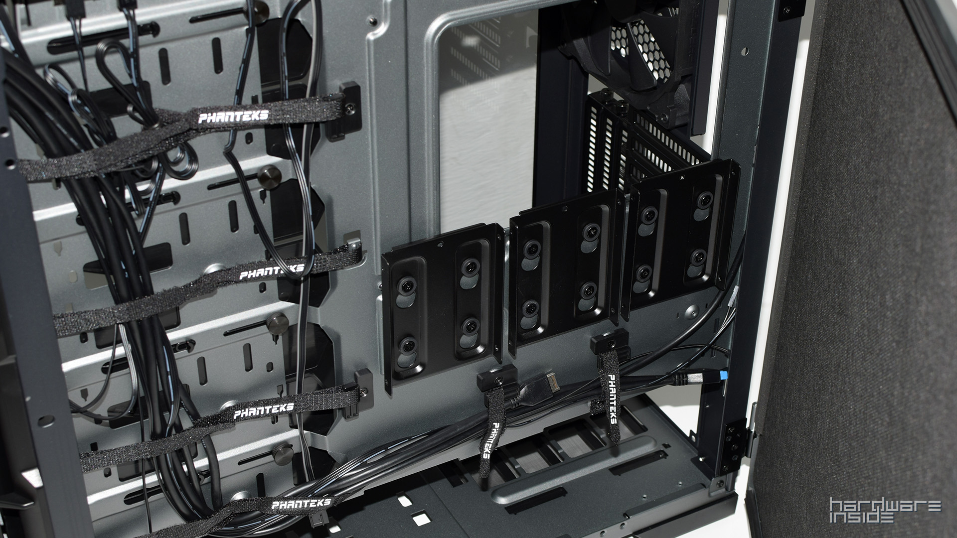 Phanteks P600s 14