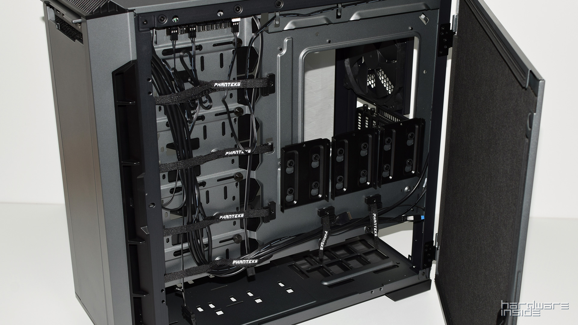 Phanteks P600s 15