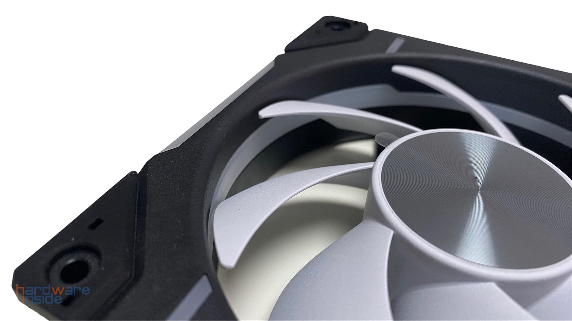 PHANTEKS_D30-120_6.jpg