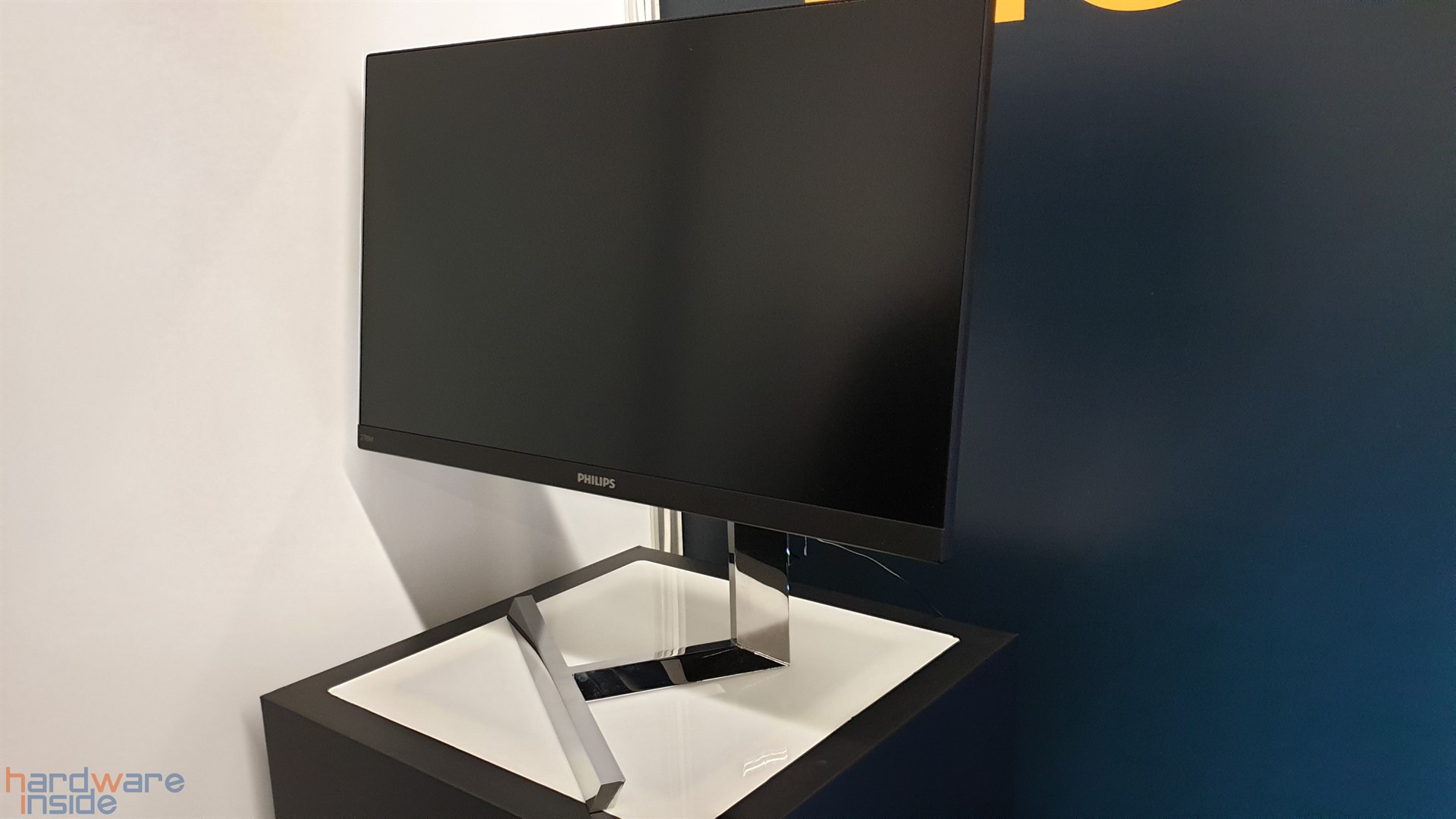 Phillips 4k Gaming Monitor 400€.jpg