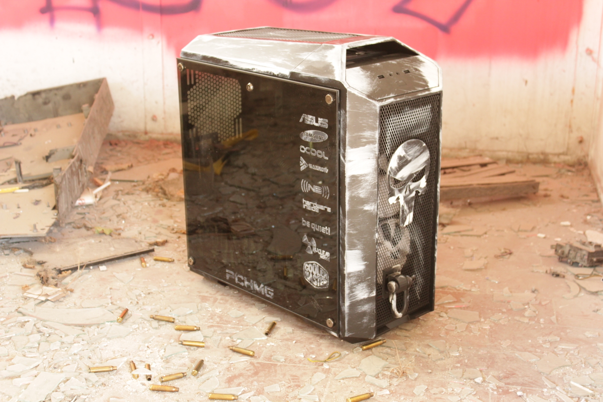 Punisher Mod / Coolermaster Mastercase Pro 5