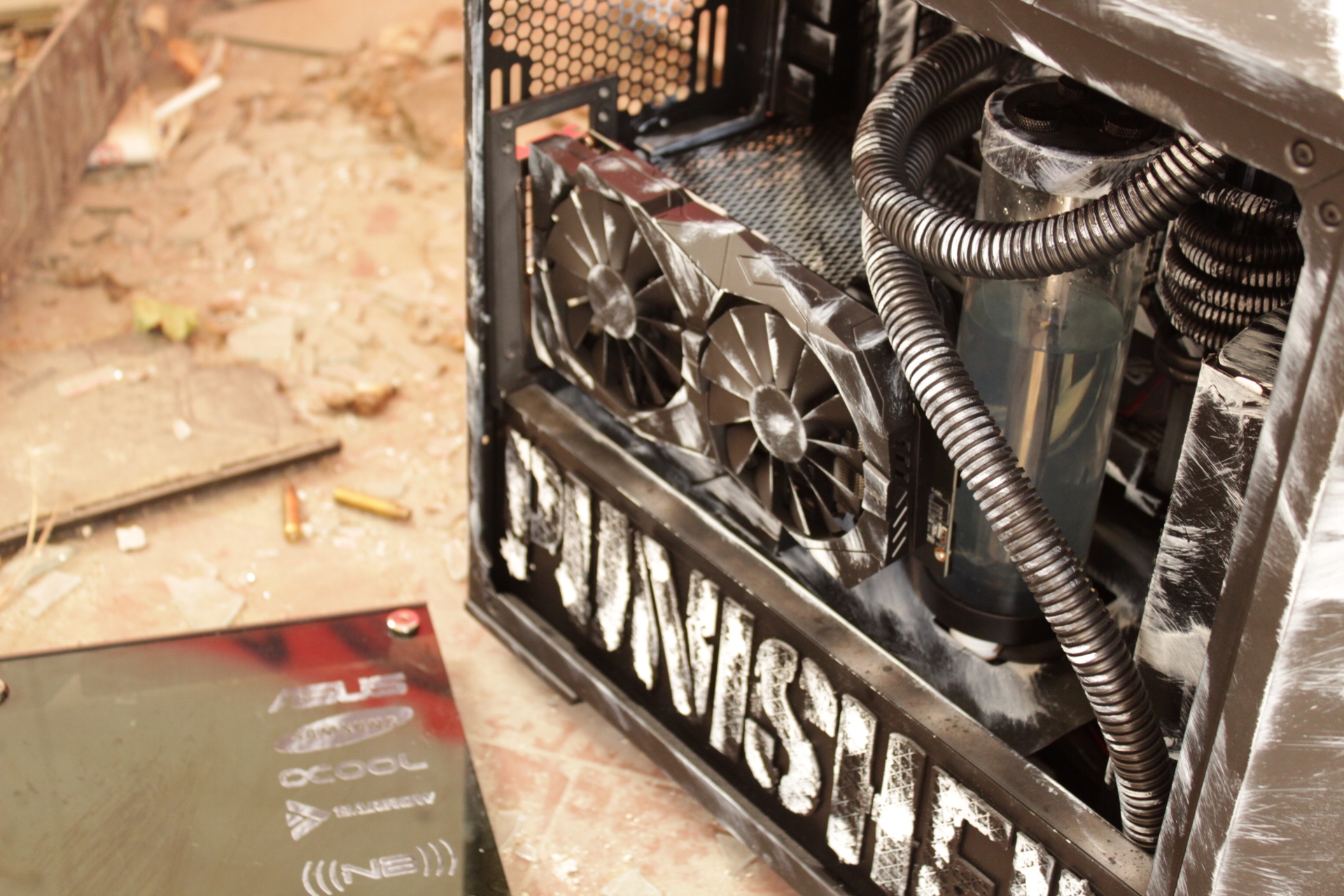 Punisher Mod / Coolermaster Mastercase Pro 5