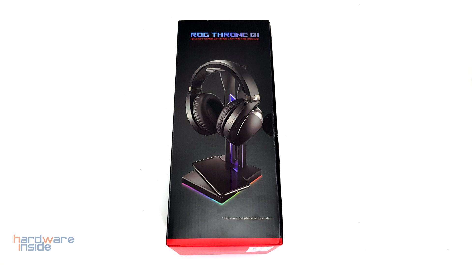 ROG THRONE QI - 3.jpg