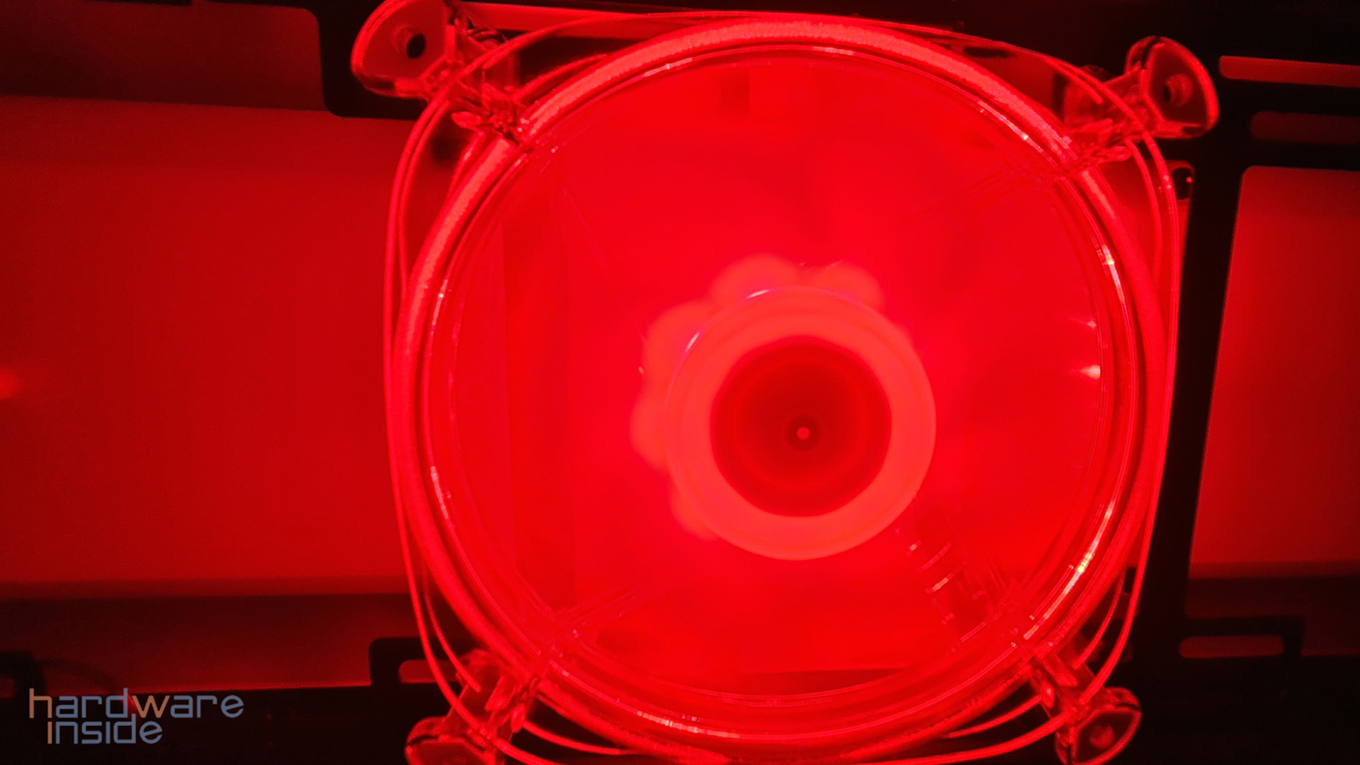 sharkoon rgb shark disc_14.jpg